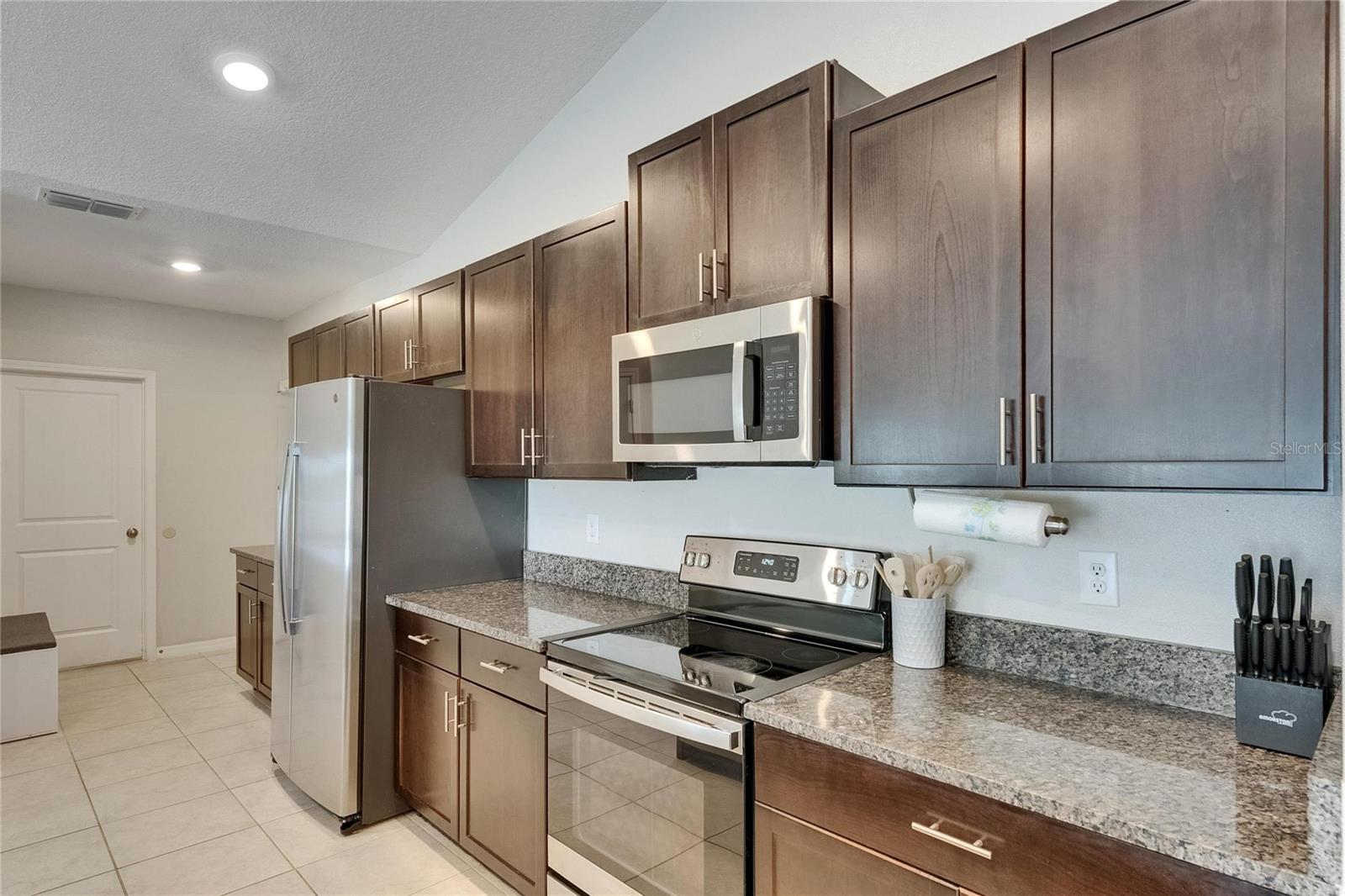5521 OLANO ST — photo 12