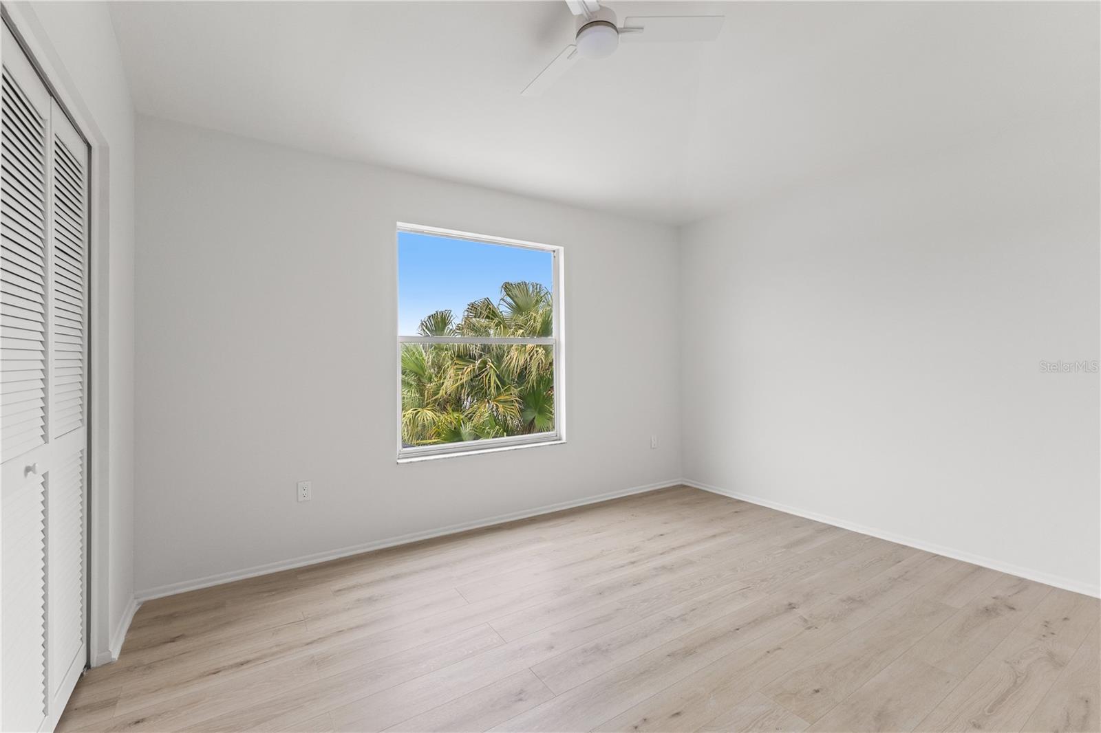 11503 WHISPERING HOLLOW DR — photo 35