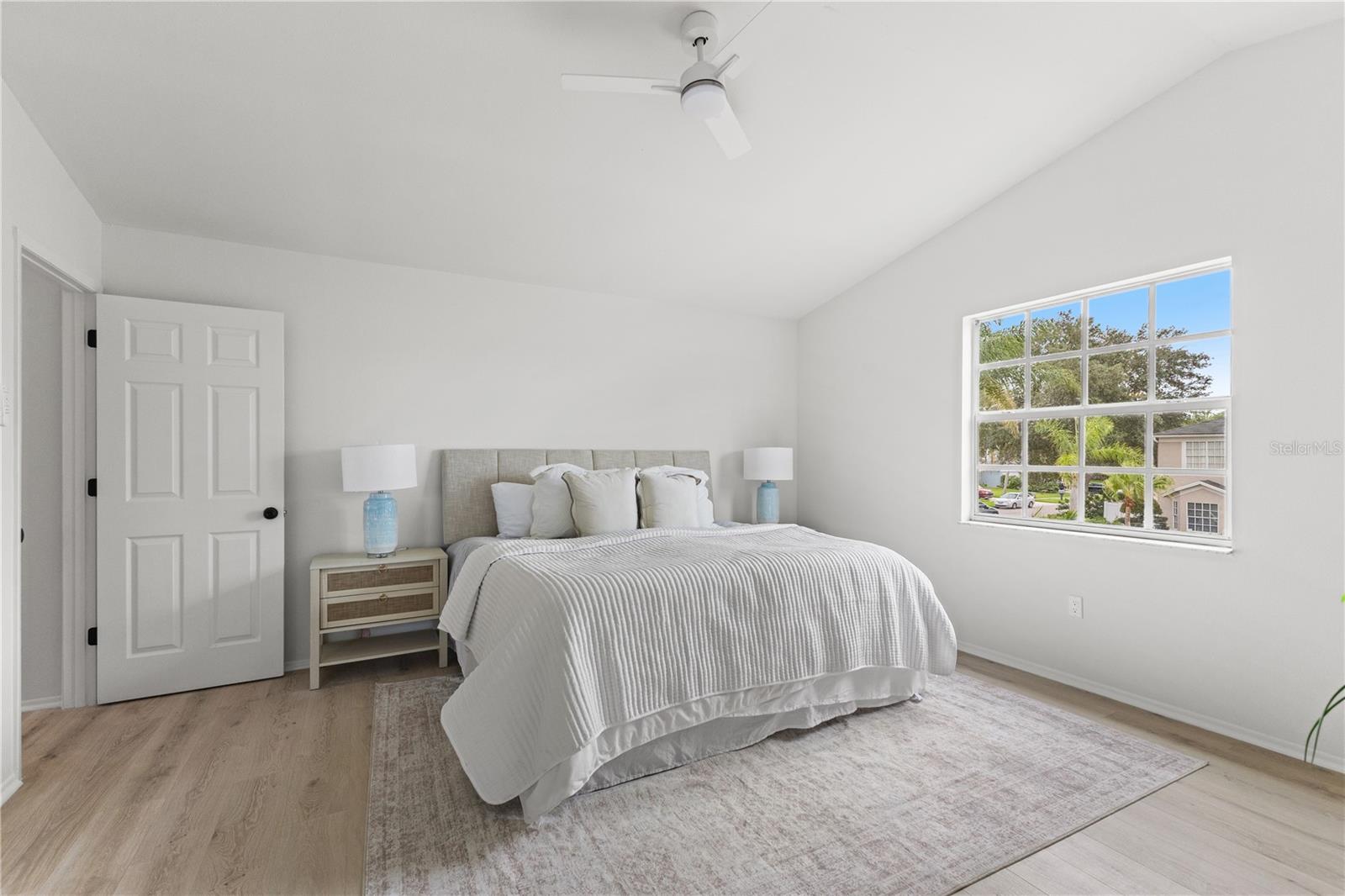 11503 WHISPERING HOLLOW DR — photo 29