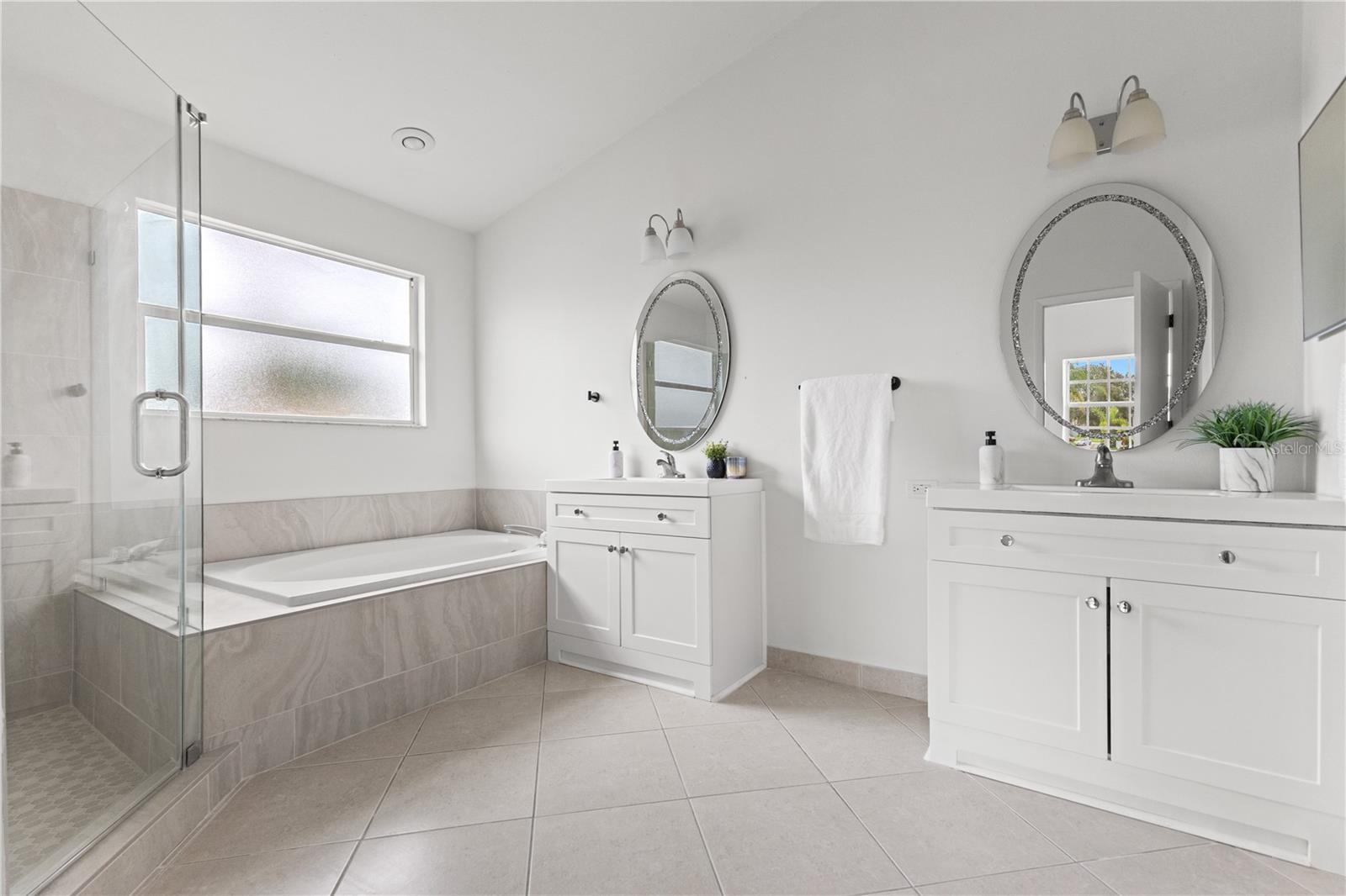 11503 WHISPERING HOLLOW DR — photo 30