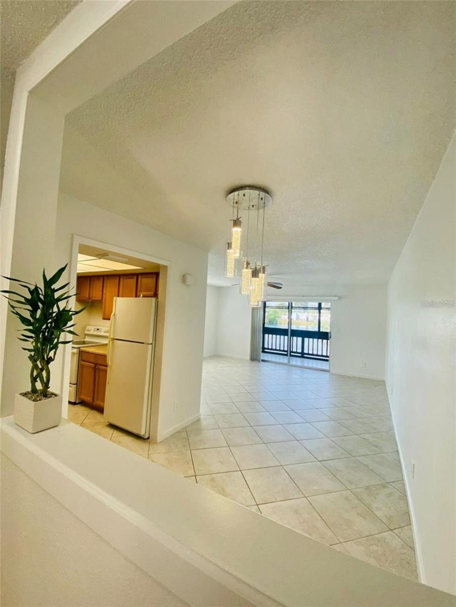 633 N KEENE RD #APT C — photo 3