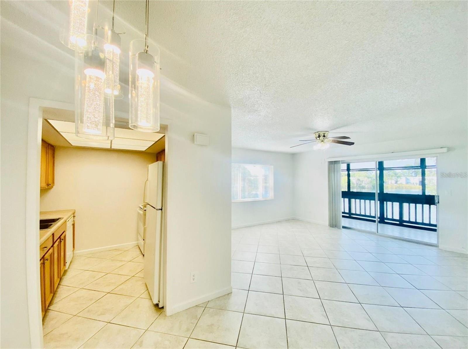 633 N KEENE RD #APT C — photo 4