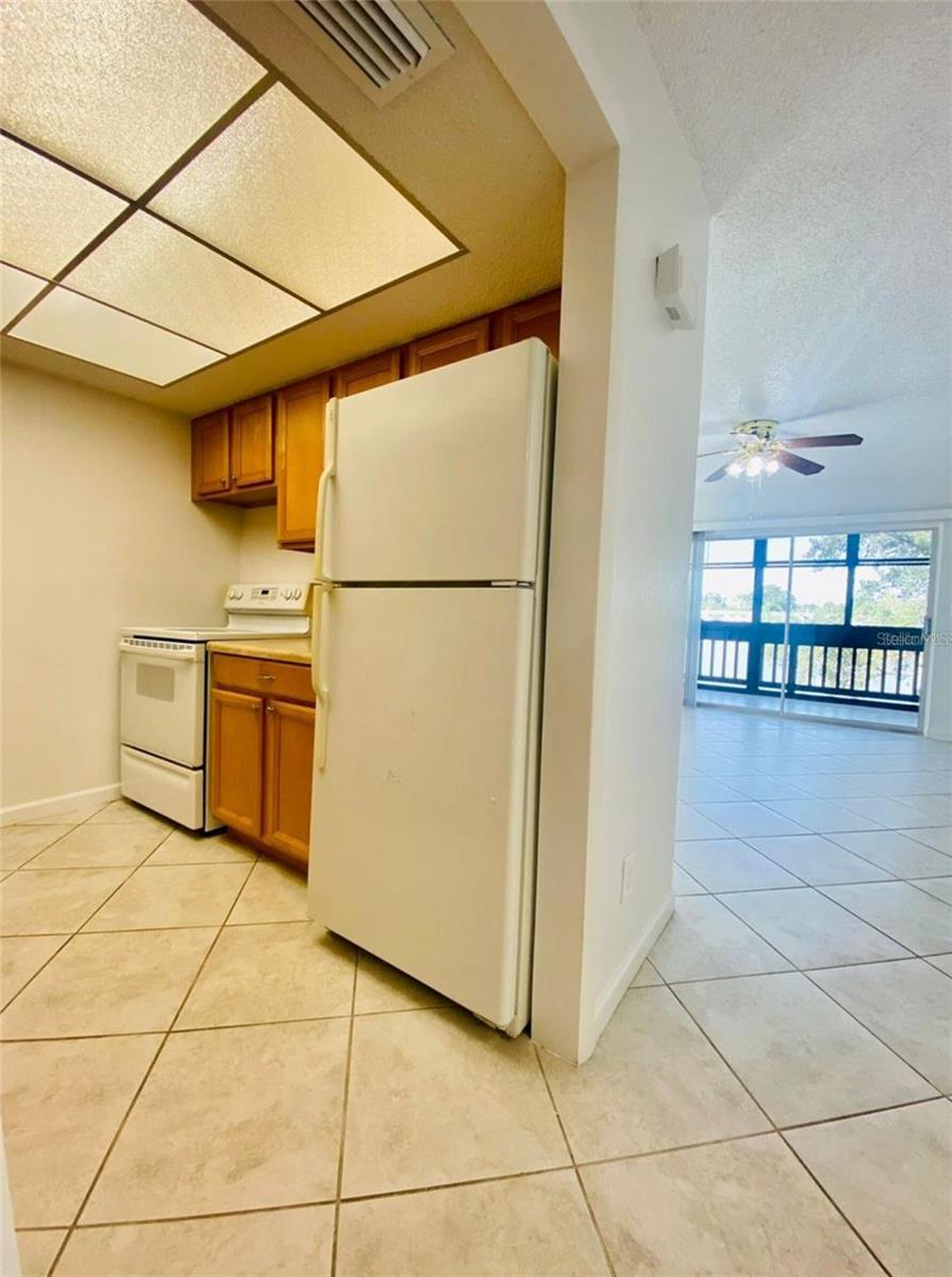 633 N KEENE RD #APT C — photo 5