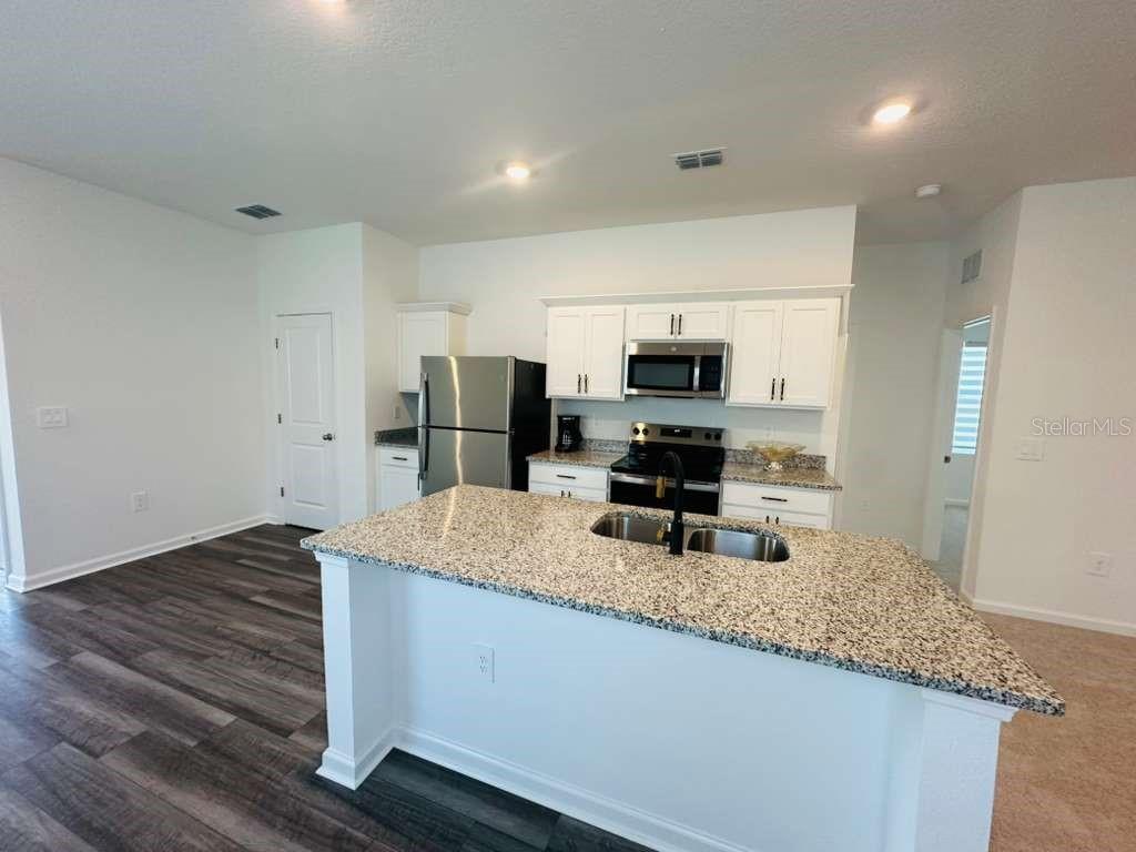 10473 CURVING CREEK LOOP — photo 10