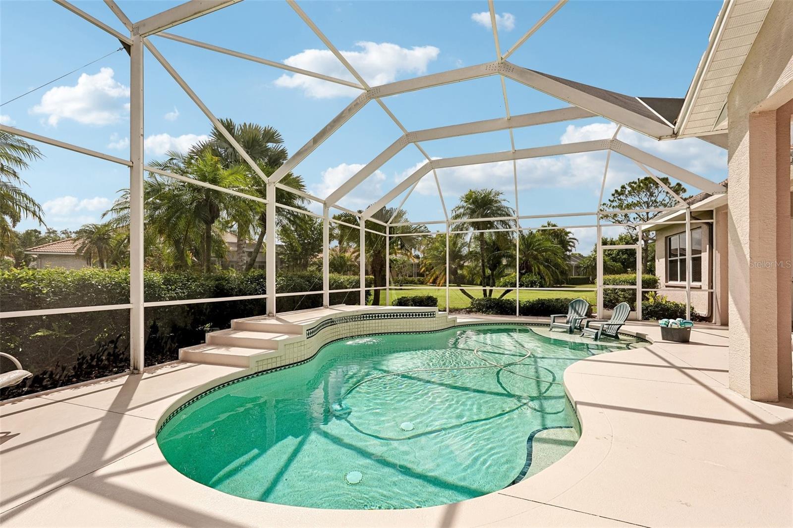 6615 BUTLERS CREST DR — photo 3