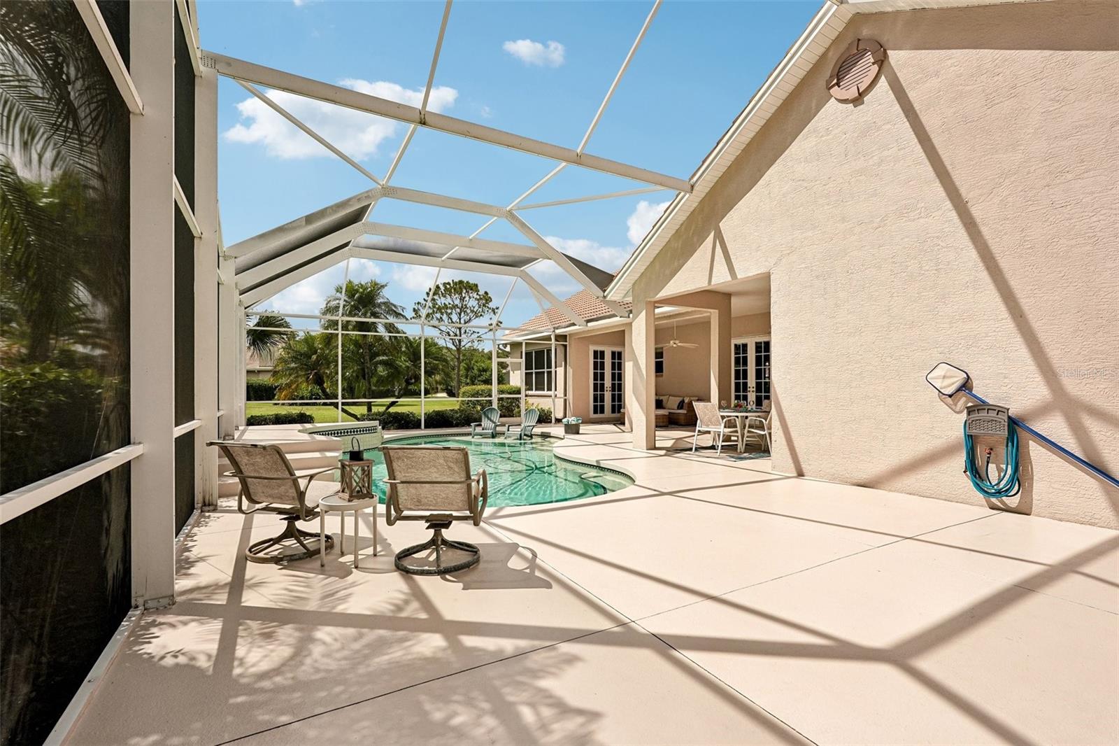 6615 BUTLERS CREST DR — photo 40