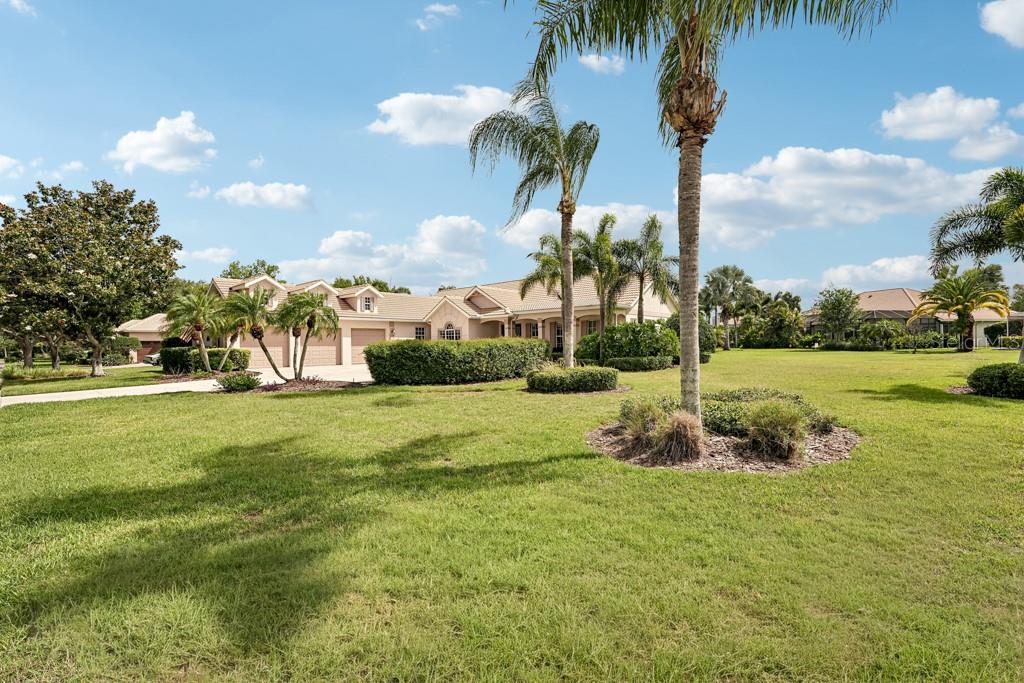 6615 BUTLERS CREST DR — photo 43