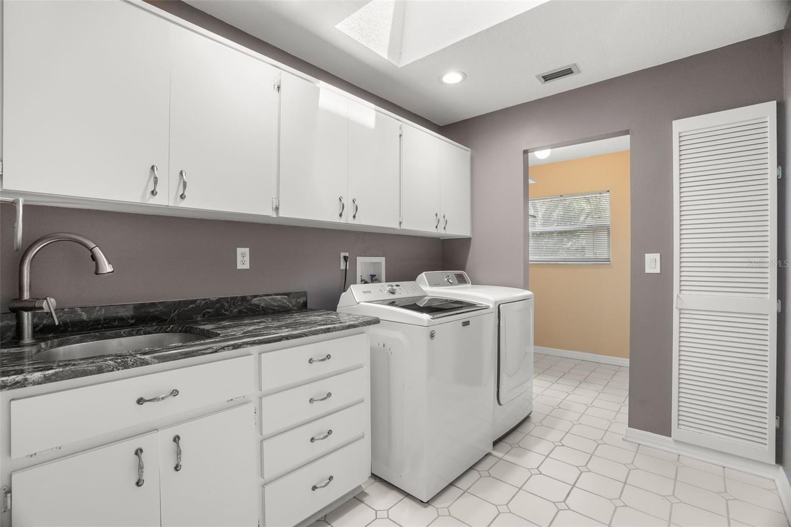 8020 MOONLIGHT LN — photo 20