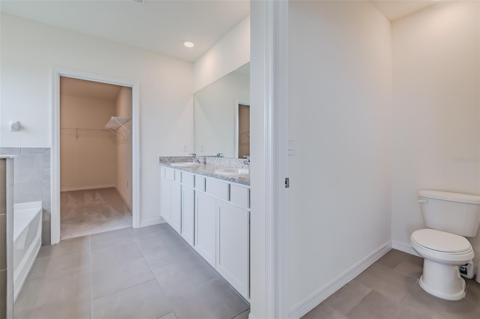 13090 BROOKSIDE MOSS DR — photo 32