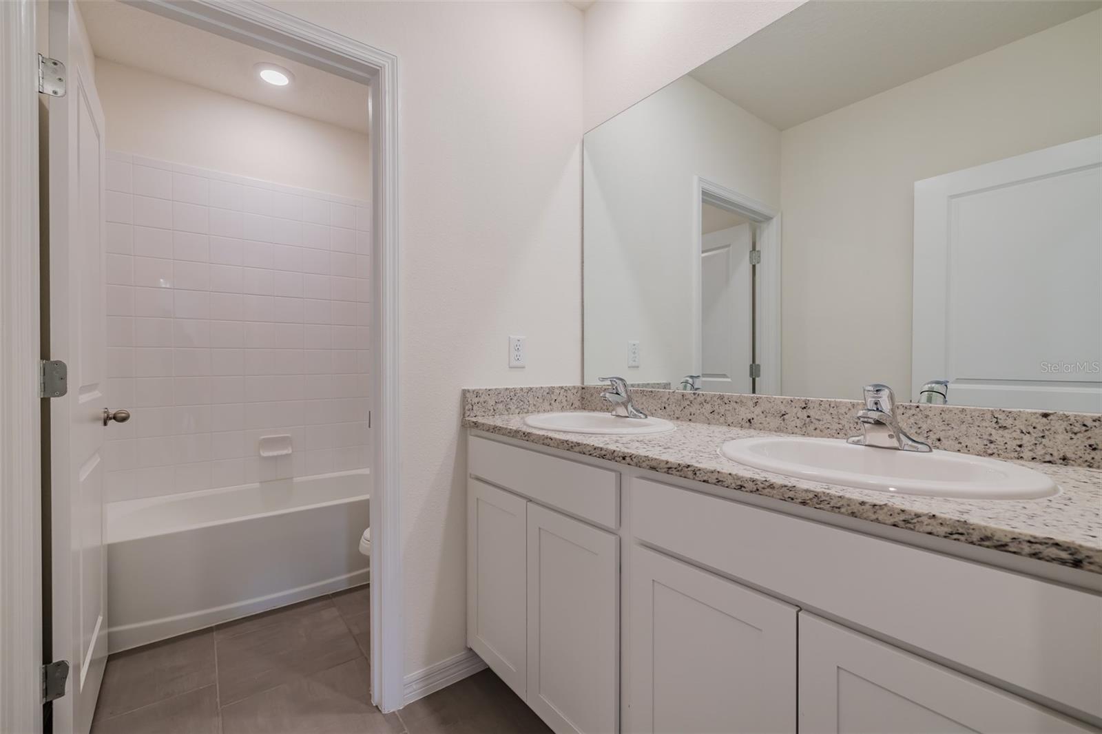 13090 BROOKSIDE MOSS DR — photo 40