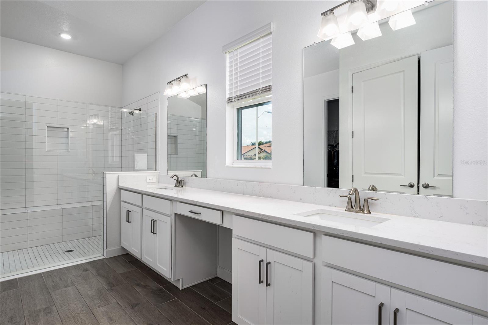 17439 HOLLY WELL AVE — photo 17