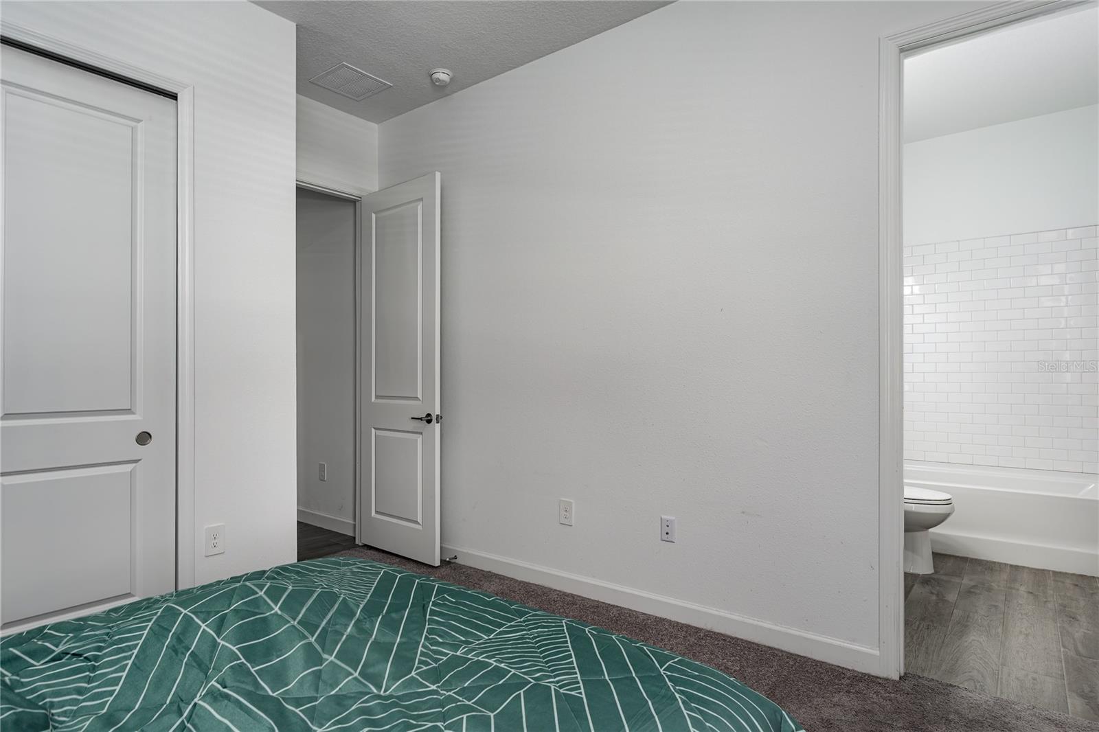 17439 HOLLY WELL AVE — photo 18