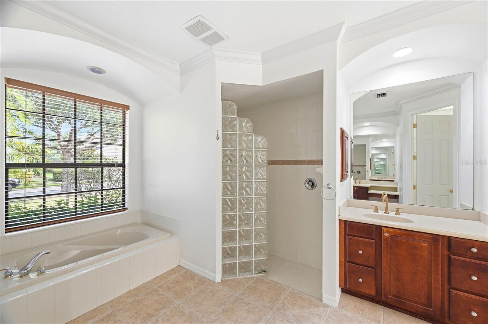 6611 CHICKADEE LN — photo 33