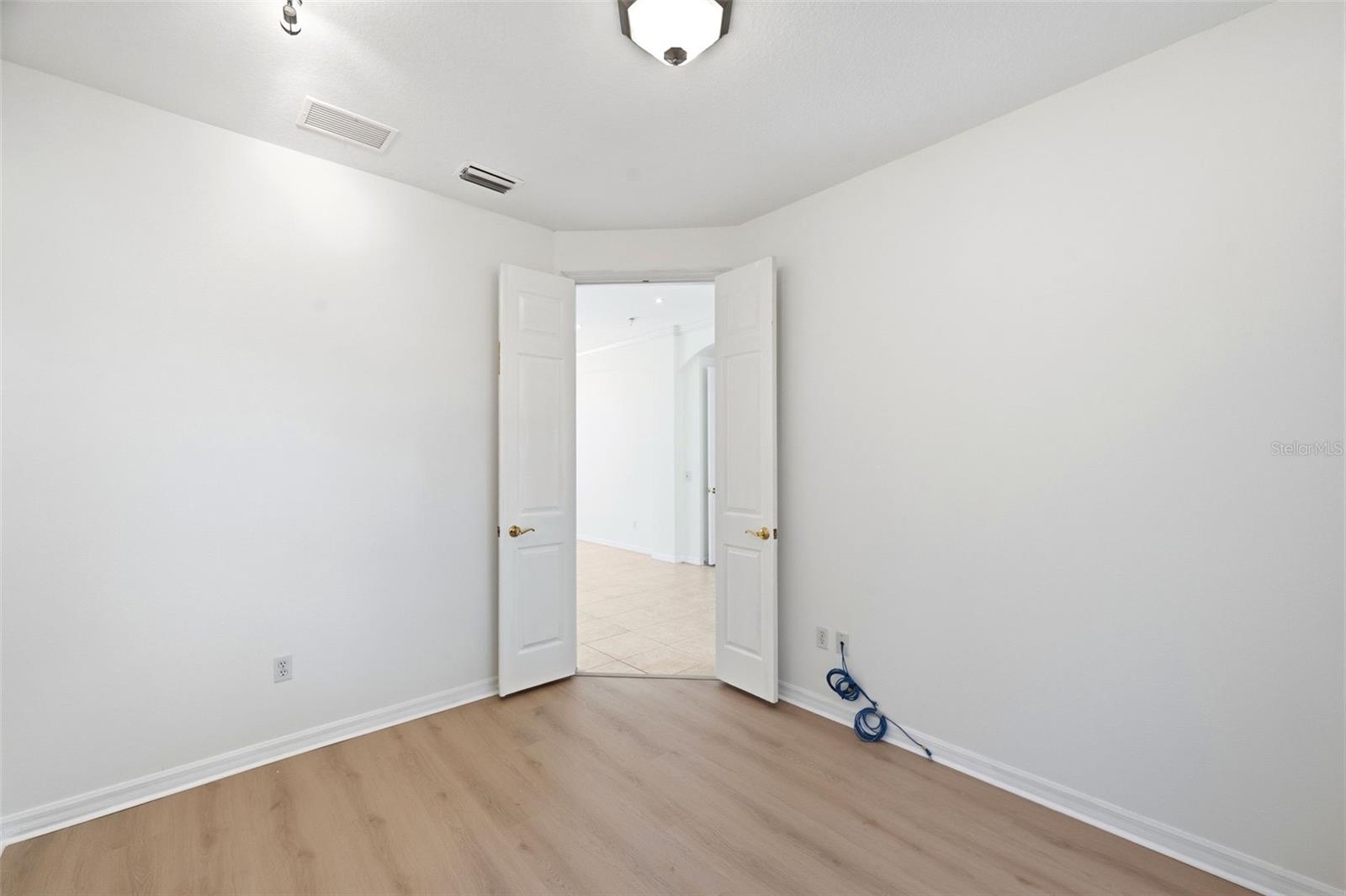 6611 CHICKADEE LN — photo 10