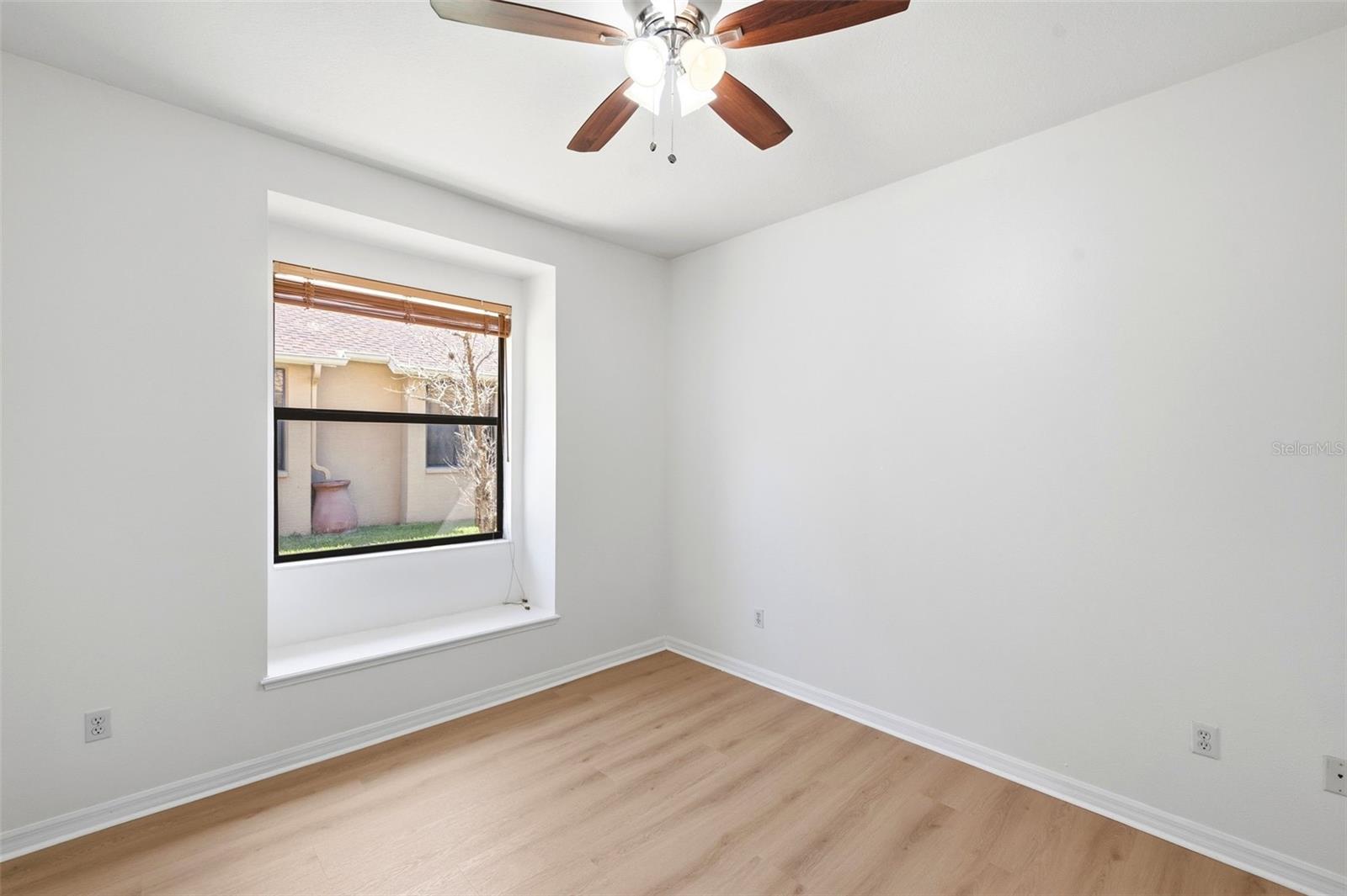 6611 CHICKADEE LN — photo 46