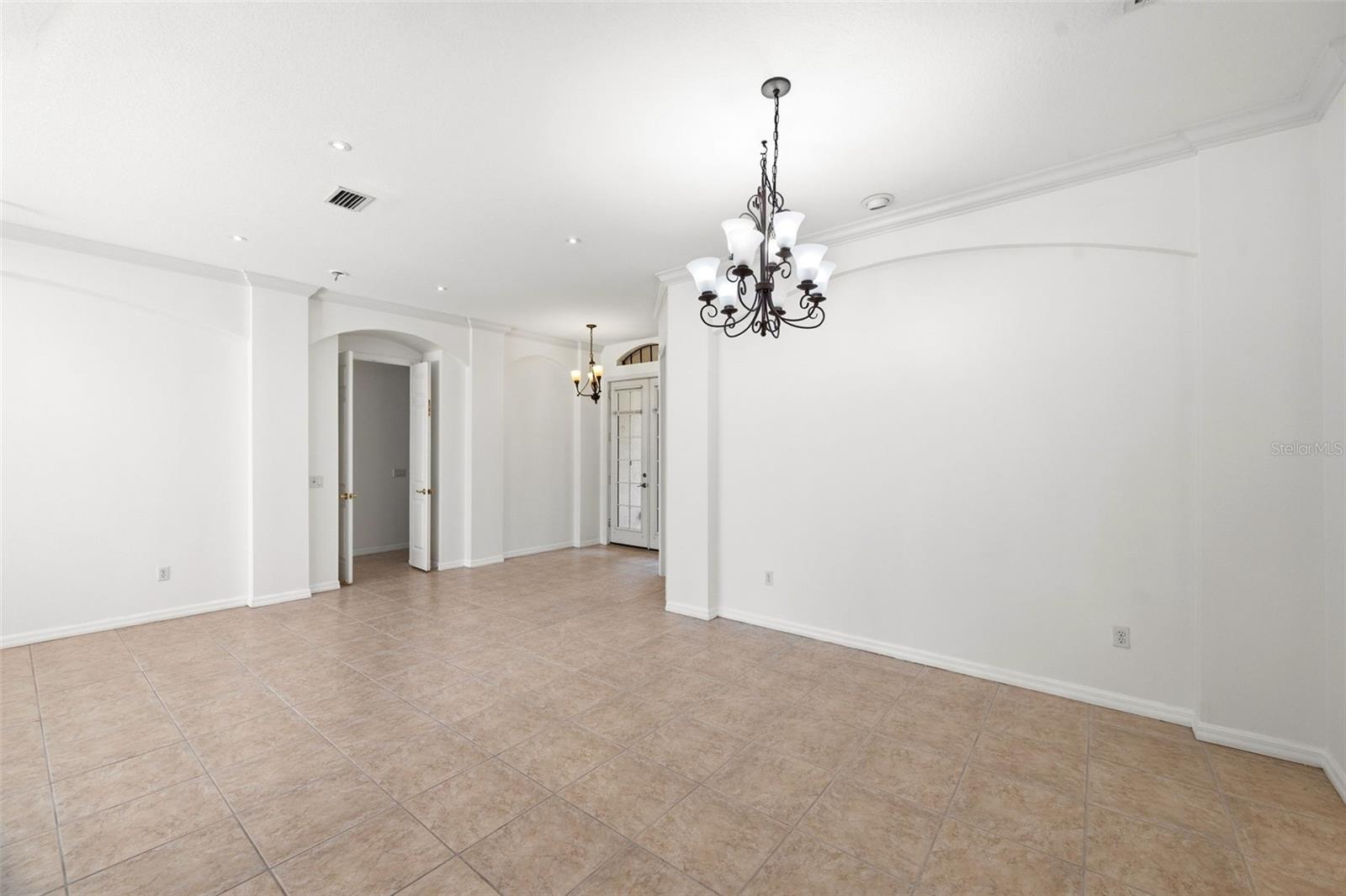 6611 CHICKADEE LN — photo 14