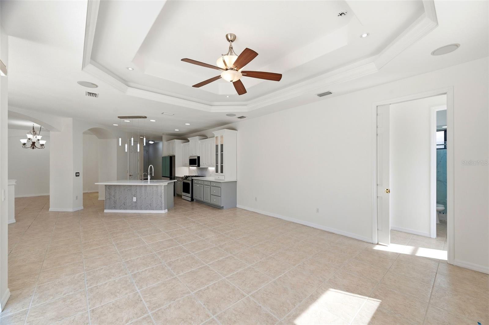 6611 CHICKADEE LN — photo 24