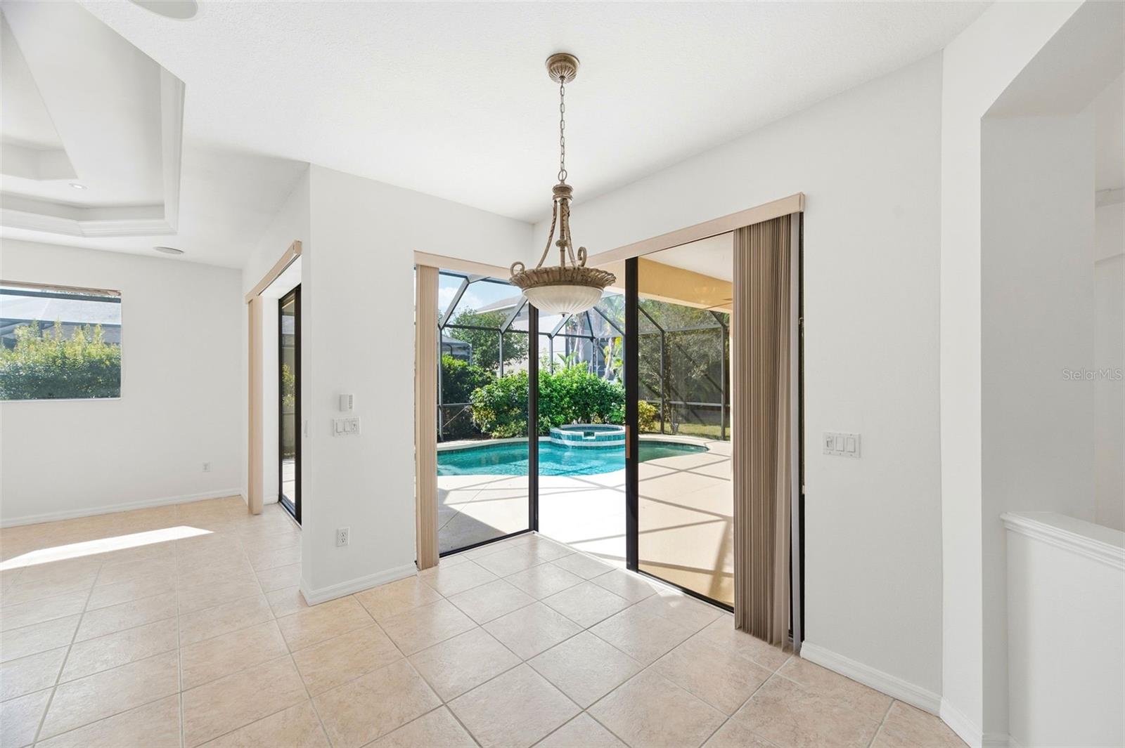 6611 CHICKADEE LN — photo 15