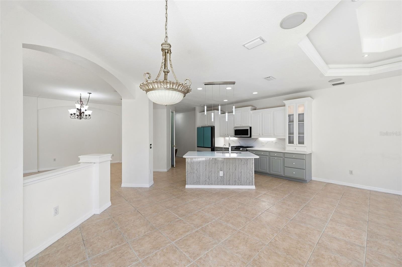 6611 CHICKADEE LN — photo 17
