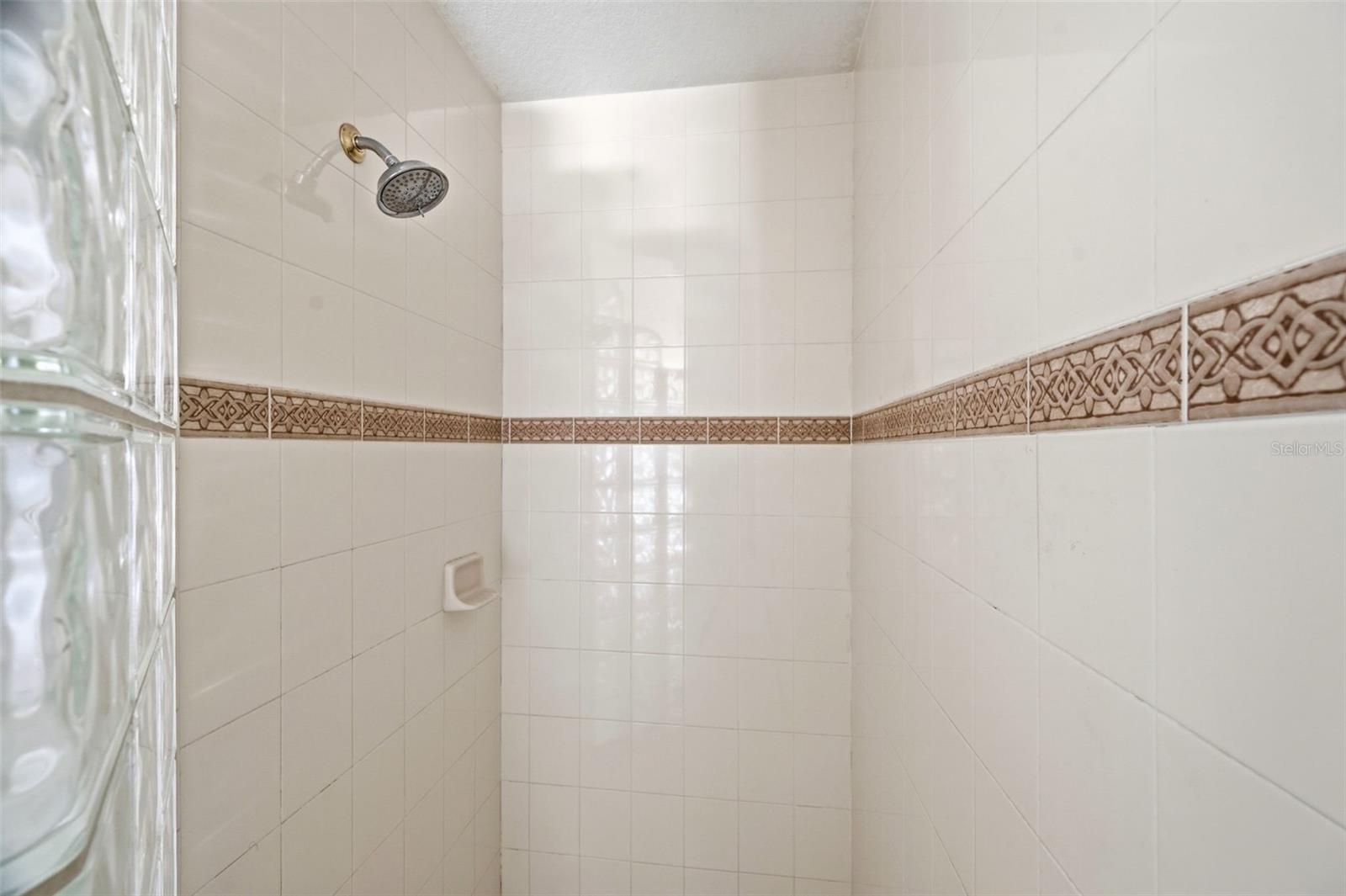 6611 CHICKADEE LN — photo 35