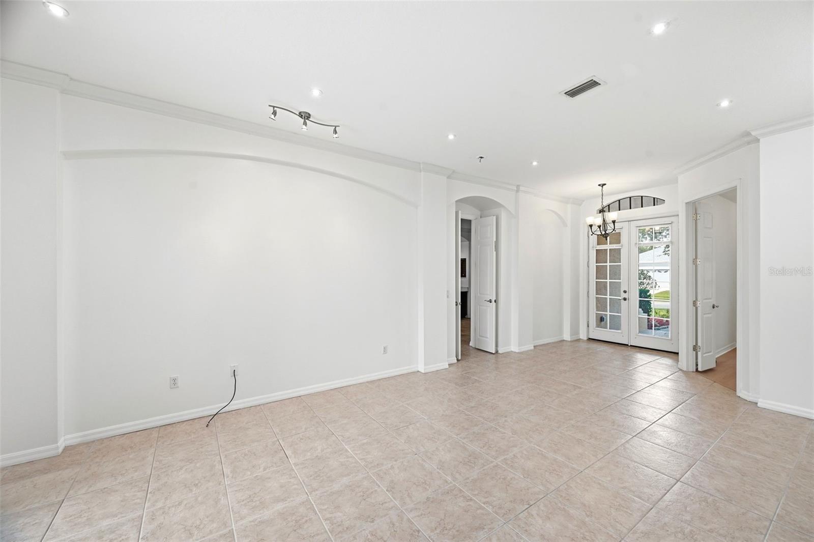 6611 CHICKADEE LN — photo 5