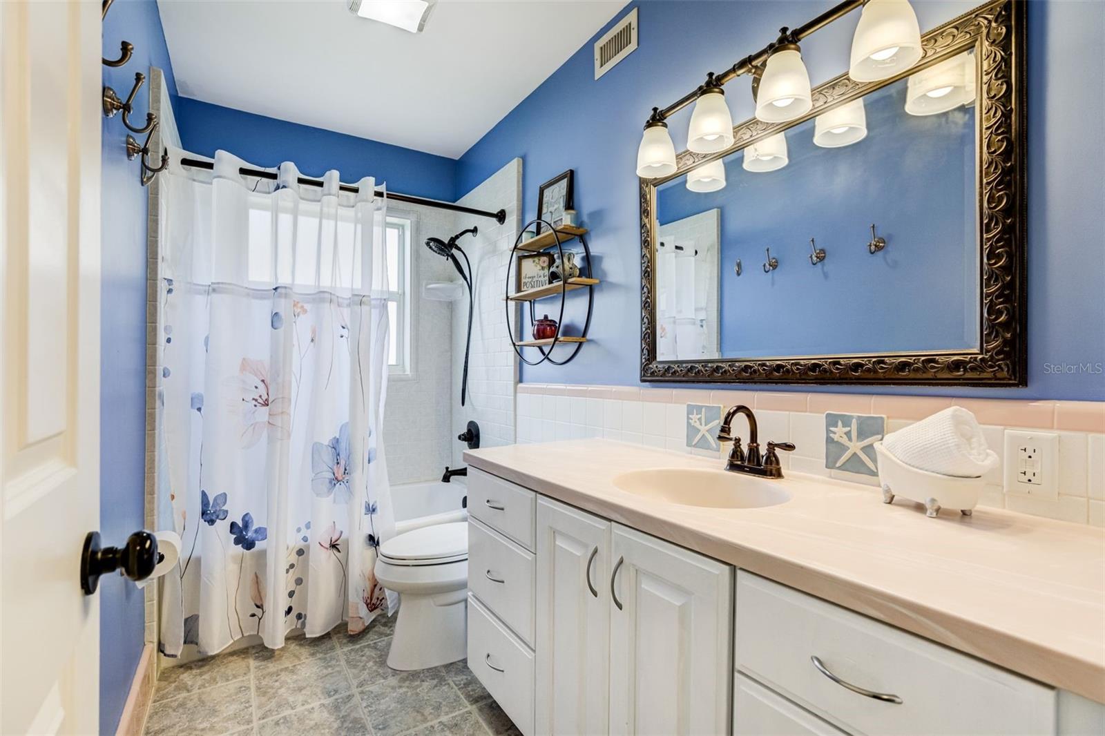 1636 LEISURE DR — photo 12