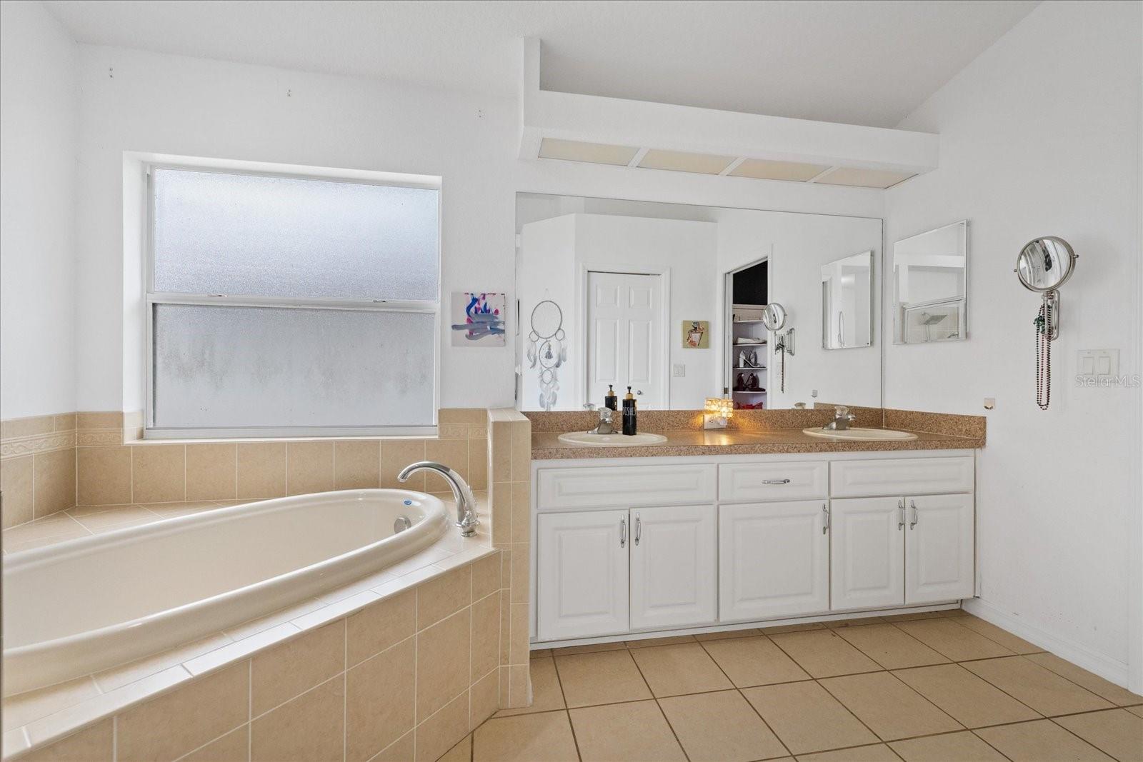 11424 DORIAN CT — photo 25