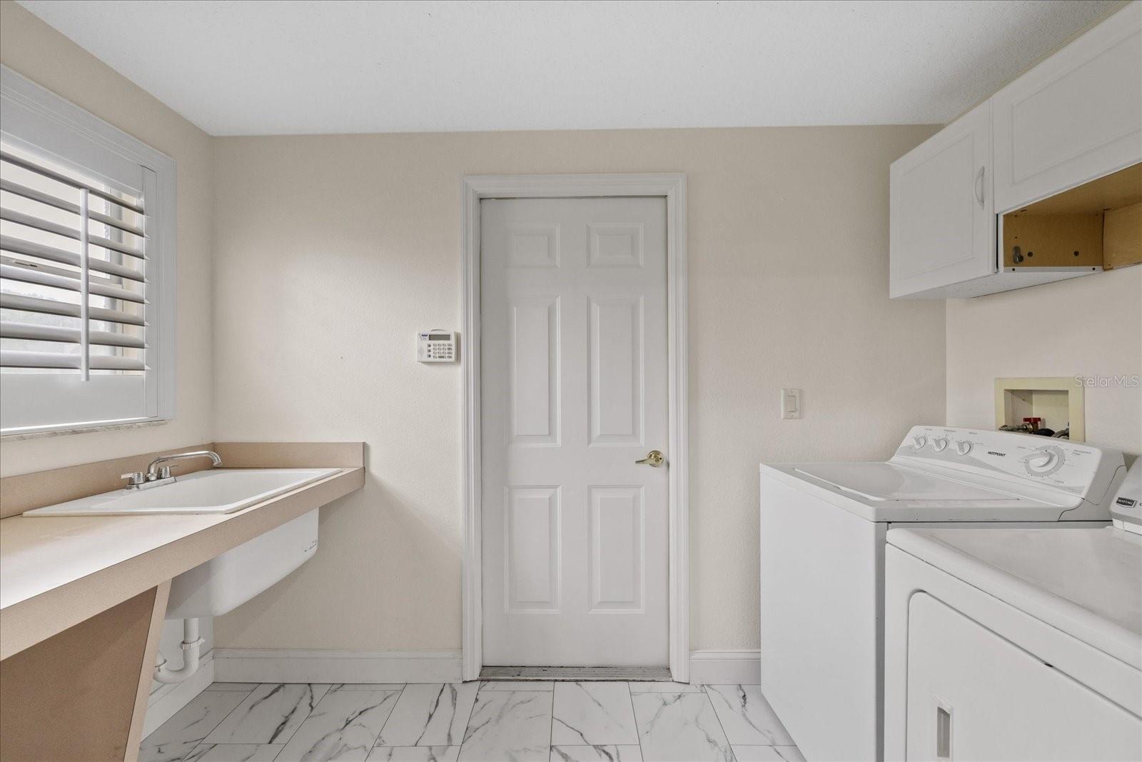 11424 DORIAN CT — photo 34