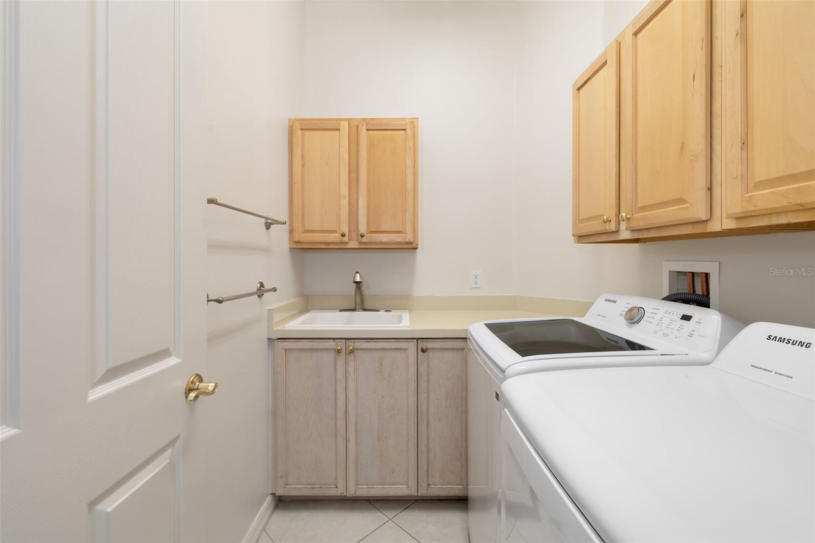 4770 MAINSAIL DR — photo 34