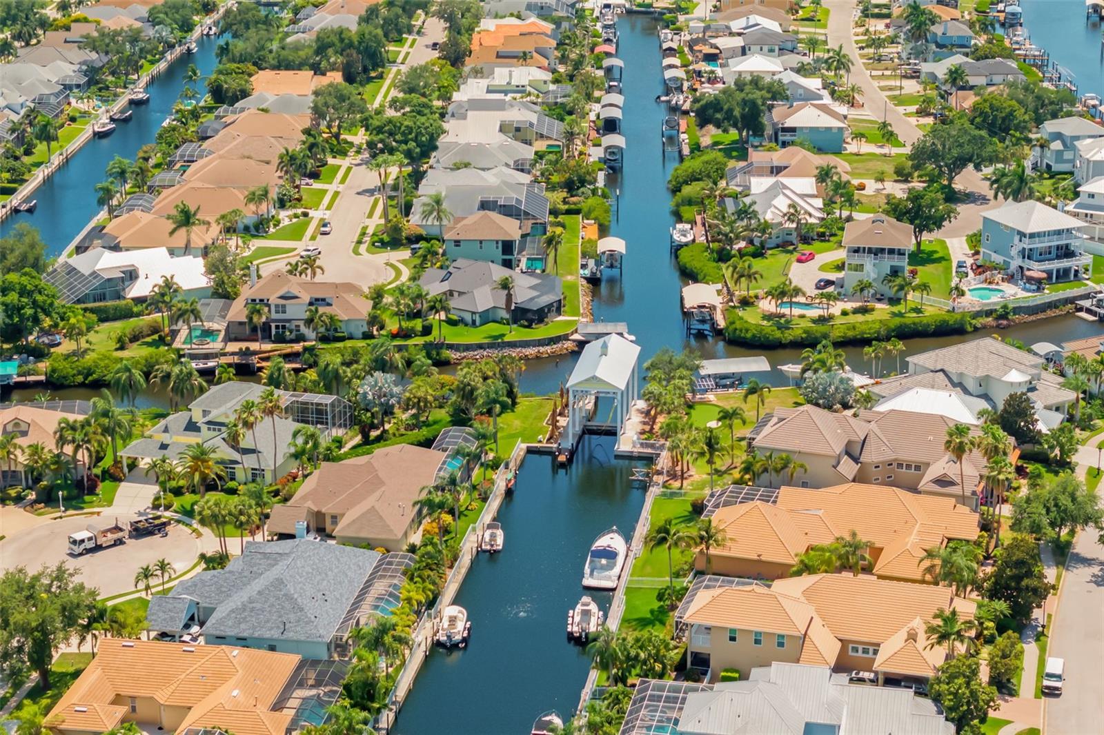 4770 MAINSAIL DR — photo 41