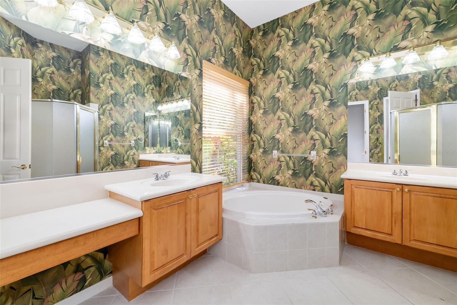 4770 MAINSAIL DR — photo 28