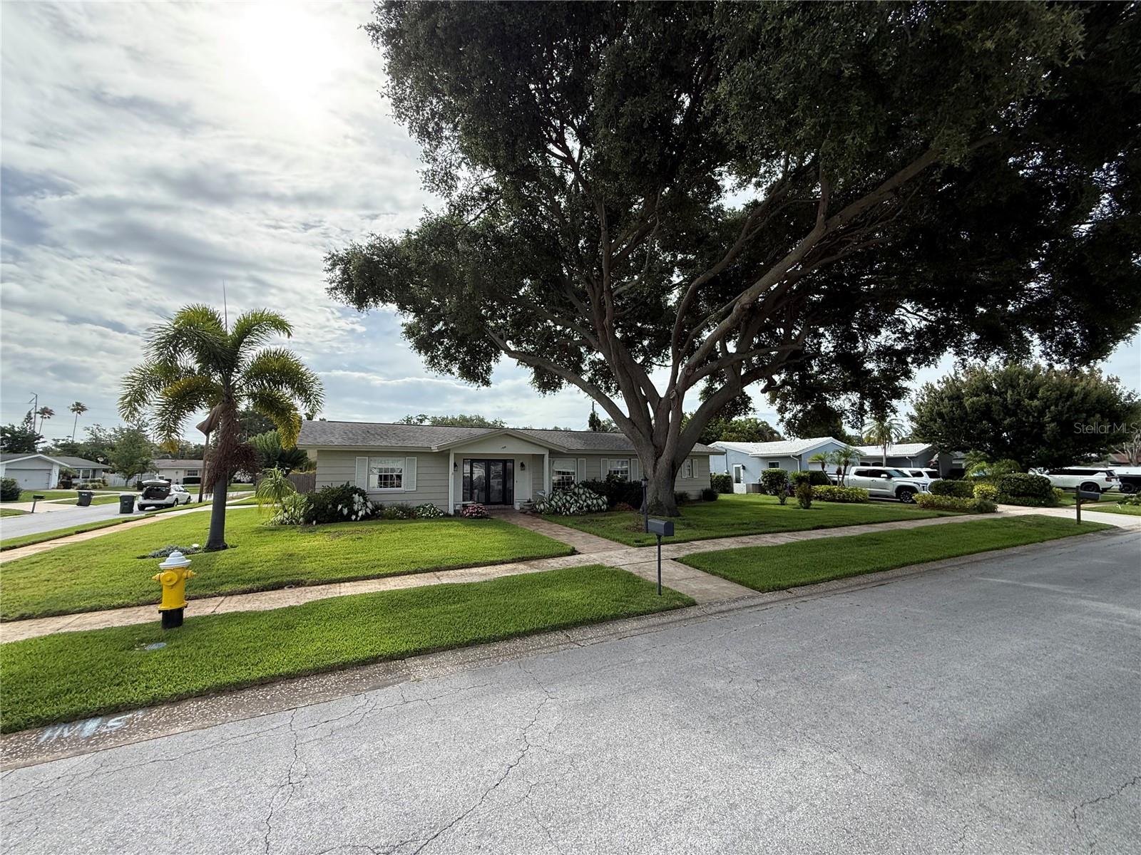 1853 PARADISE LN — photo 58