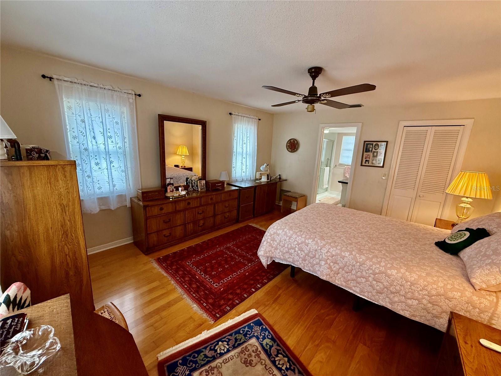 1853 PARADISE LN — photo 33