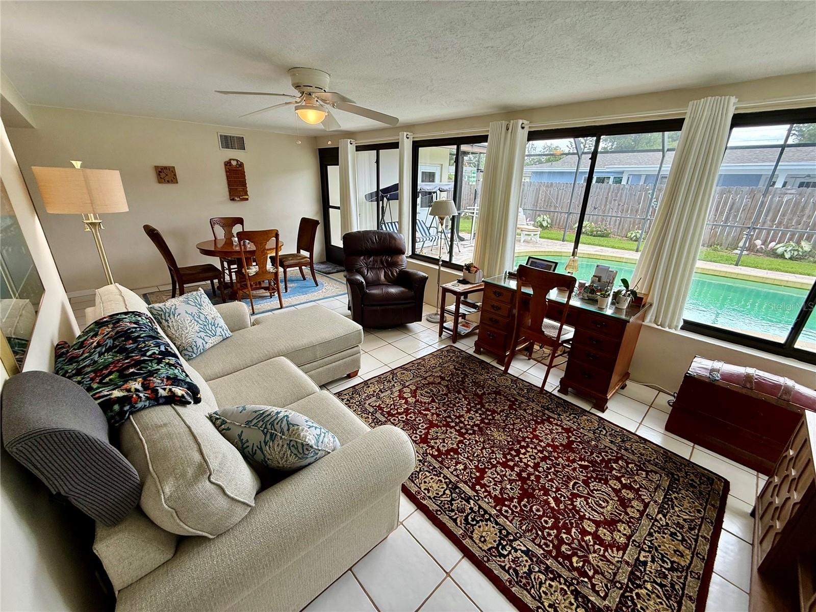 1853 PARADISE LN — photo 25