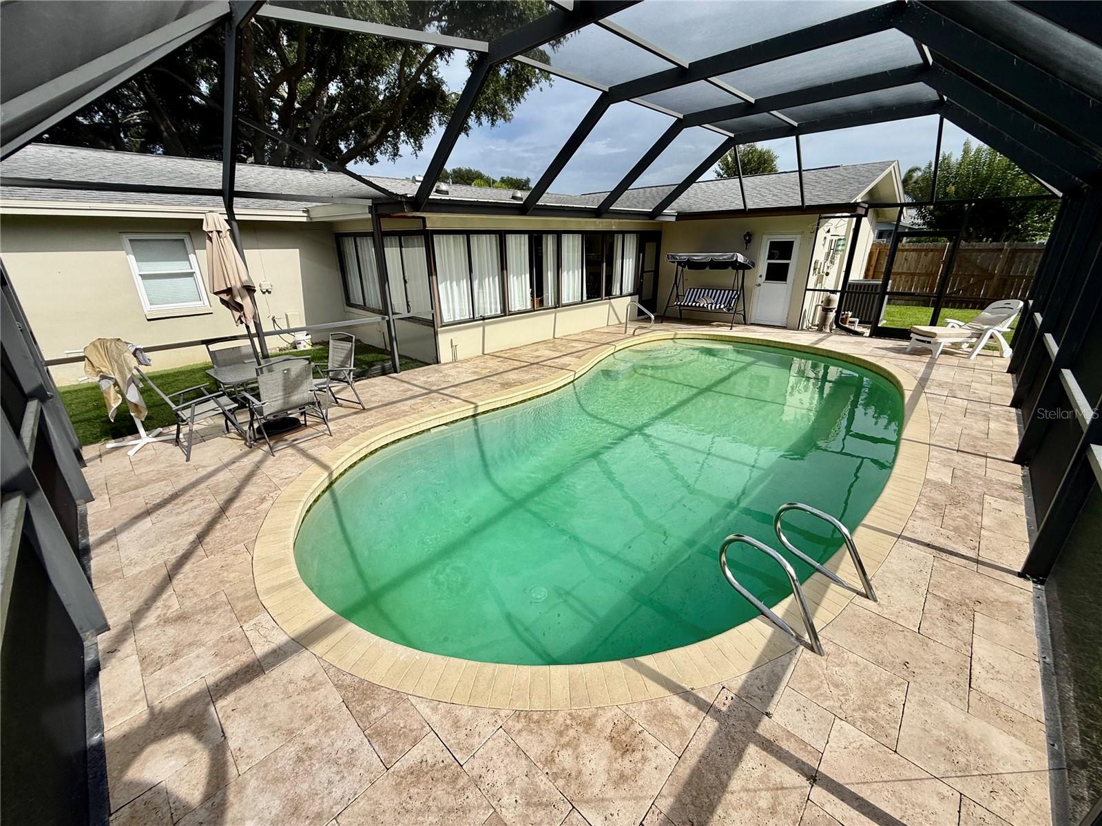 1853 PARADISE LN — photo 7