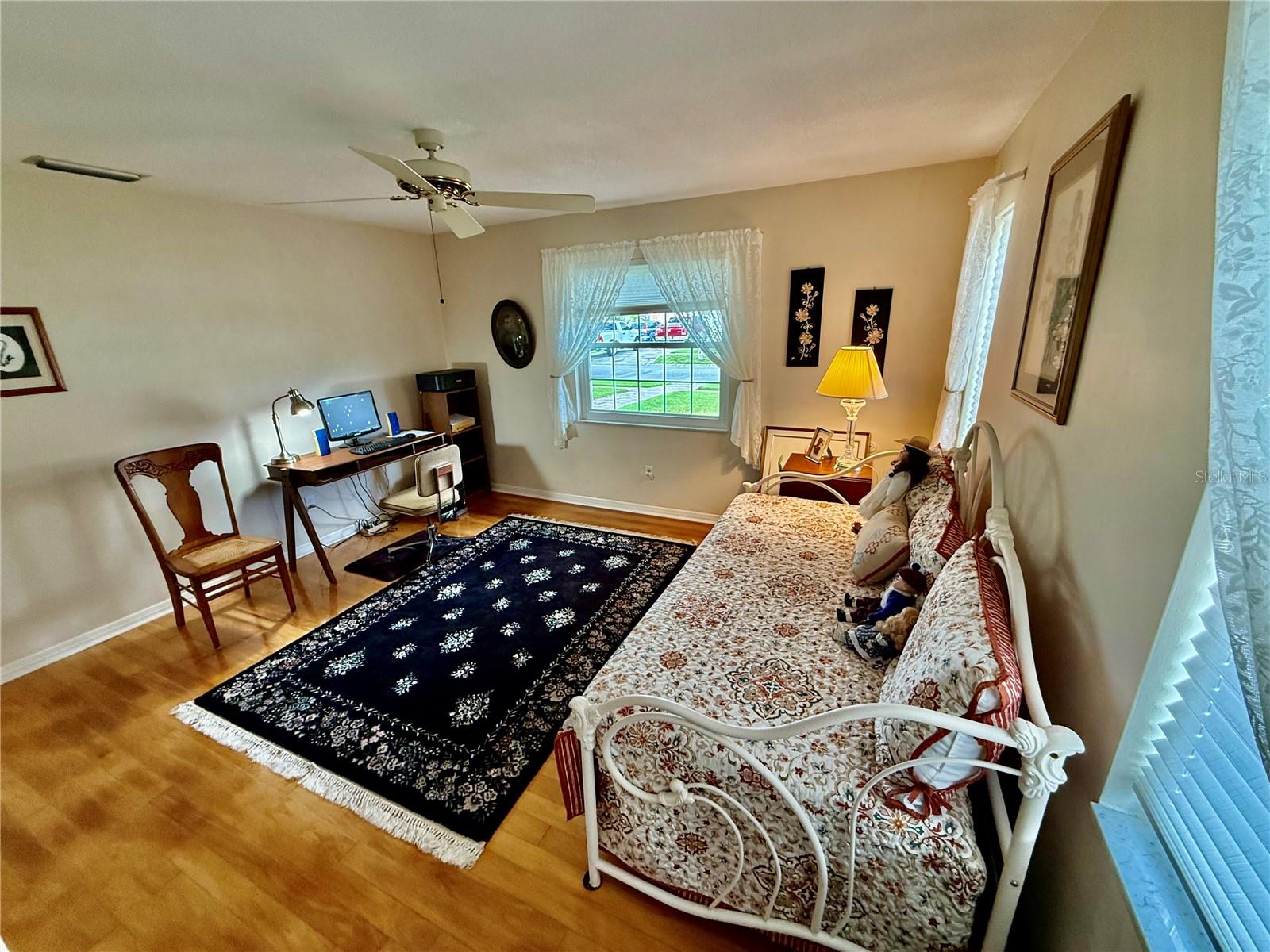 1853 PARADISE LN — photo 42