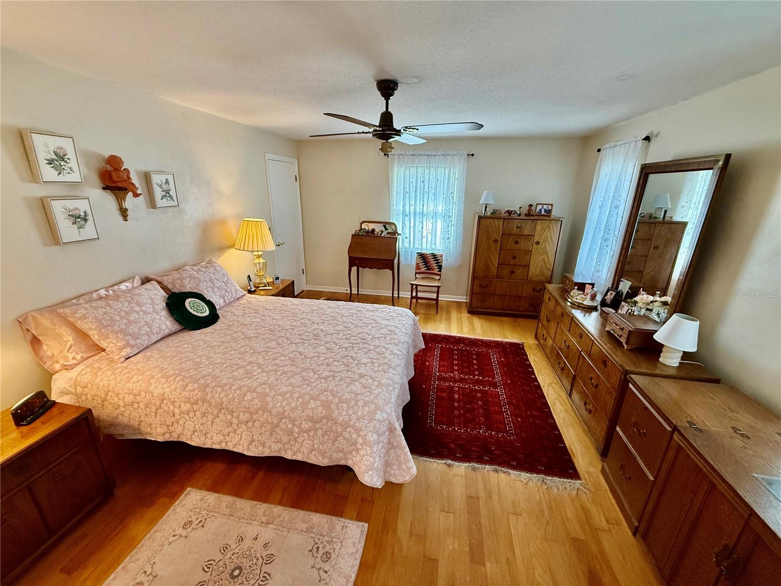 1853 PARADISE LN — photo 35
