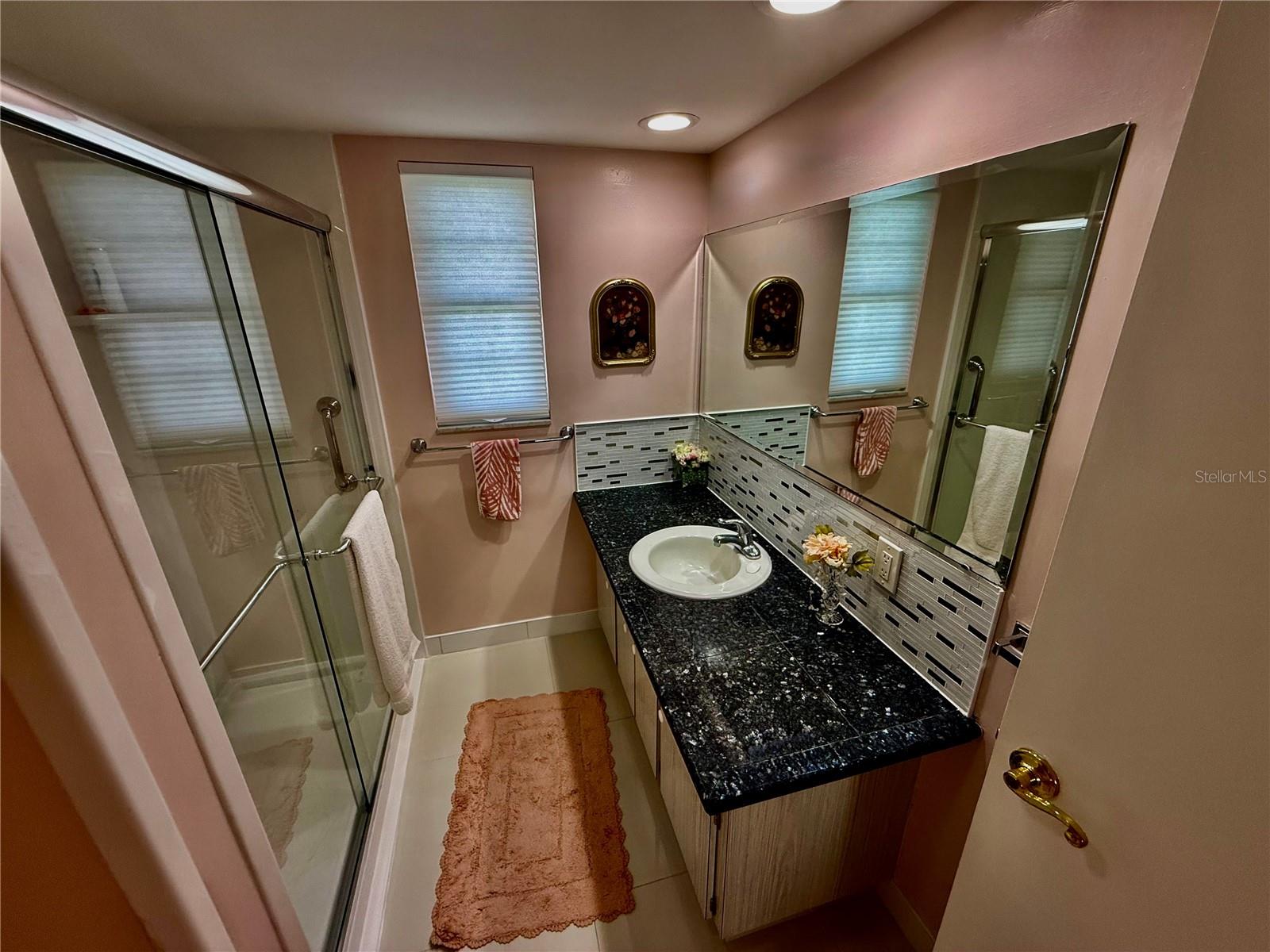 1853 PARADISE LN — photo 37
