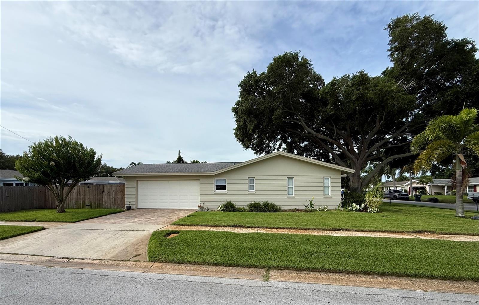1853 PARADISE LN — photo 56