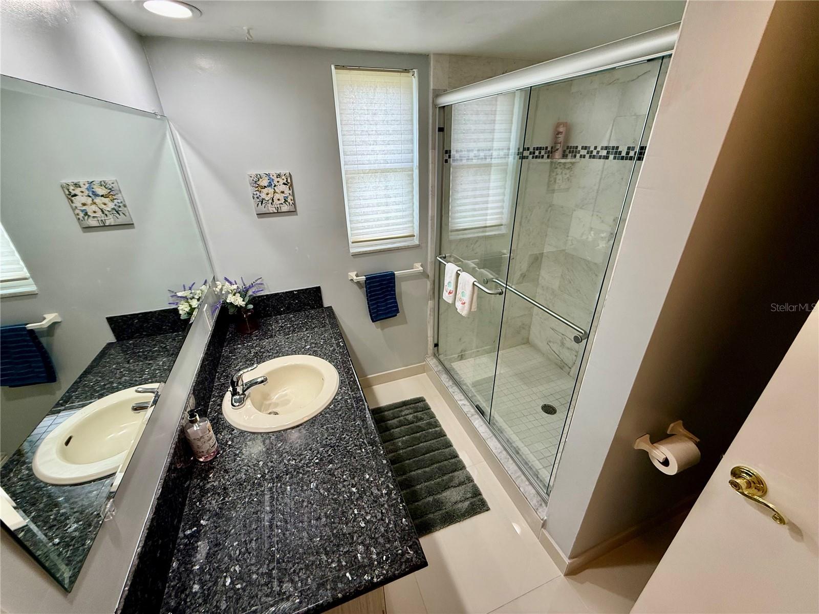 1853 PARADISE LN — photo 44