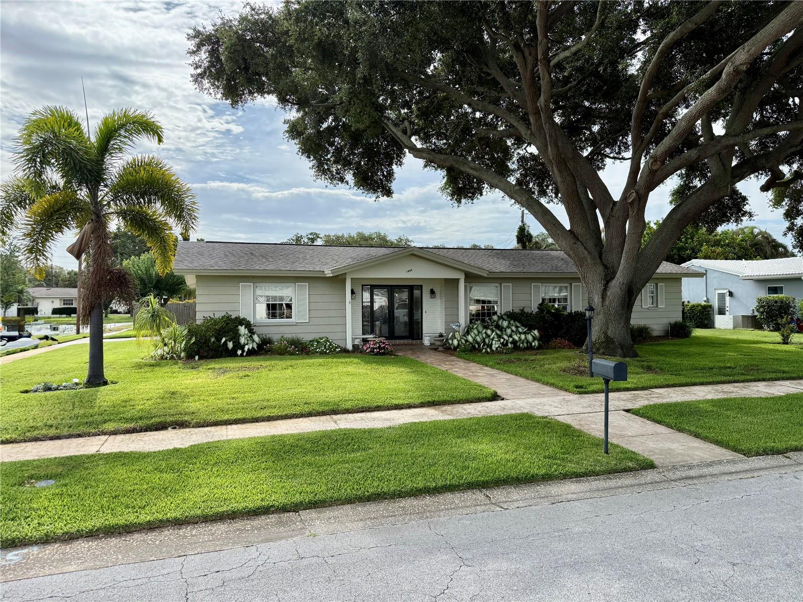 1853 PARADISE LN — photo 2