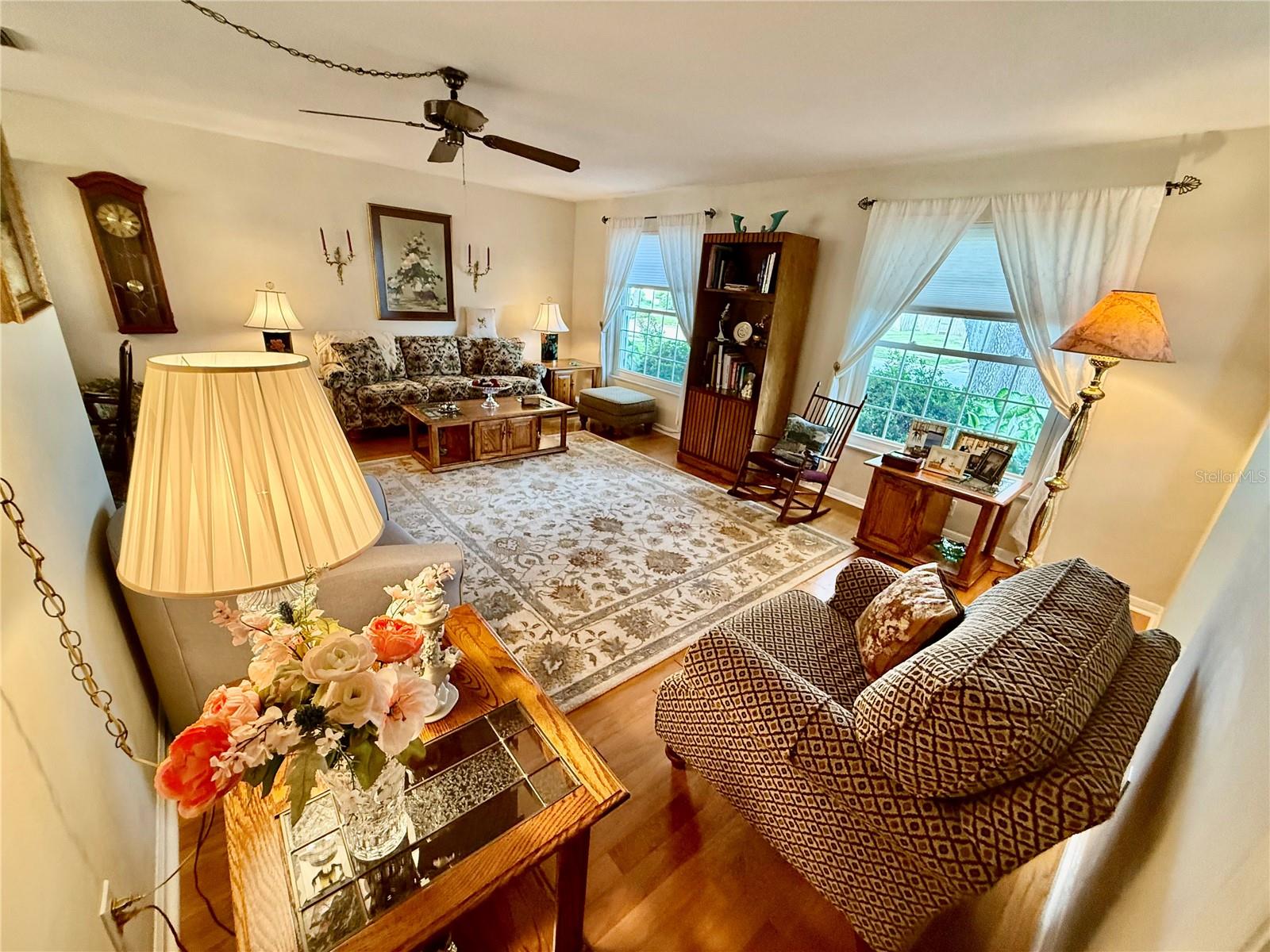 1853 PARADISE LN — photo 11