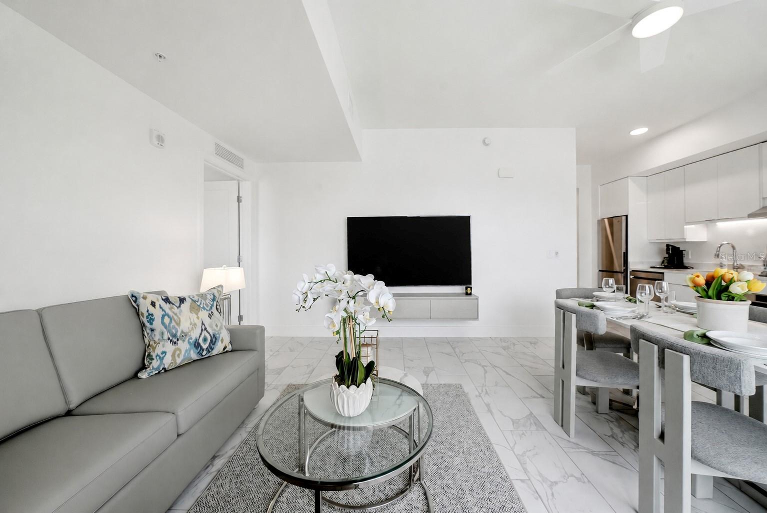 411 E SHORE DR #502 — photo 3