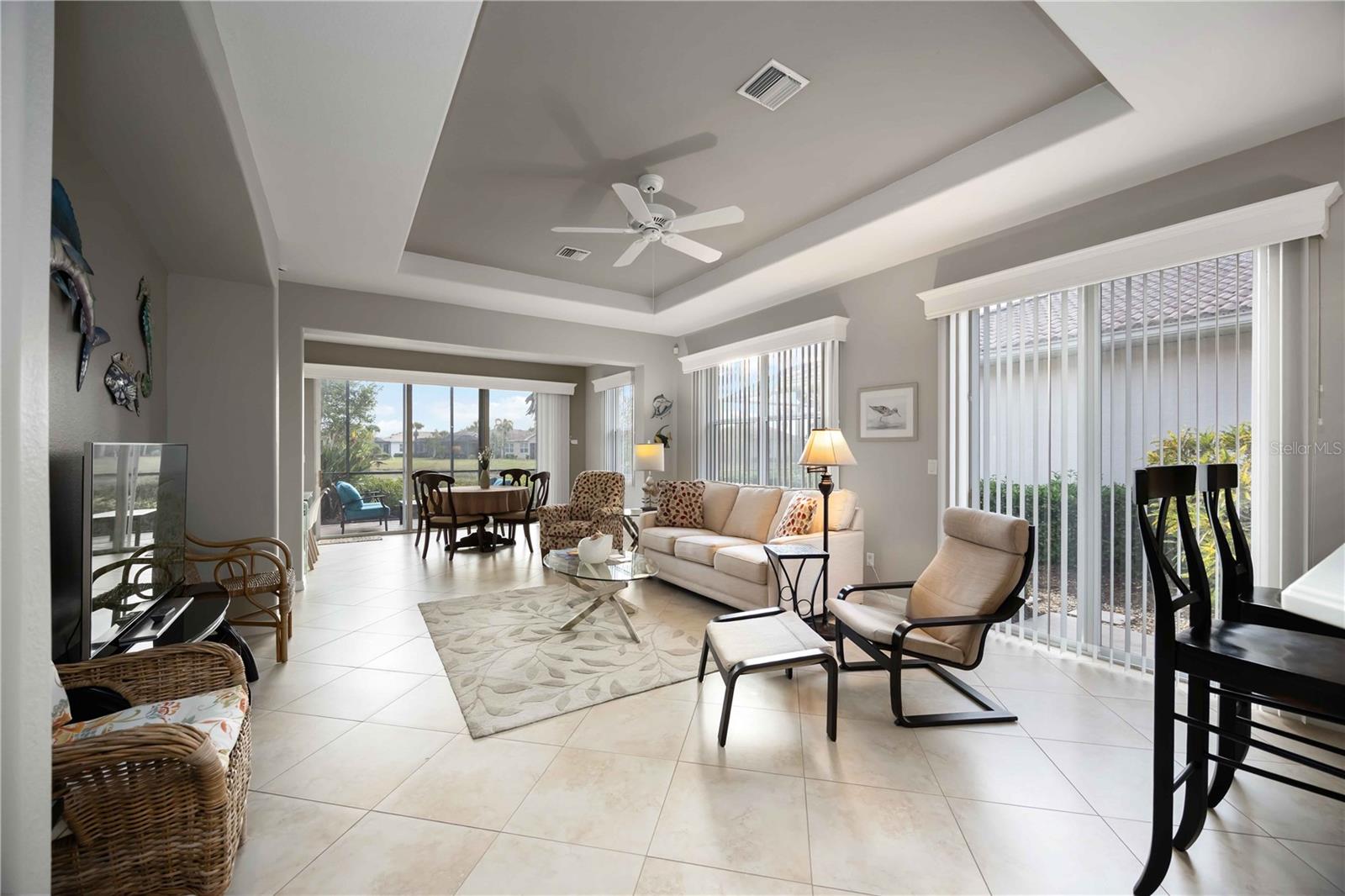 242 MESTRE PL — photo 12