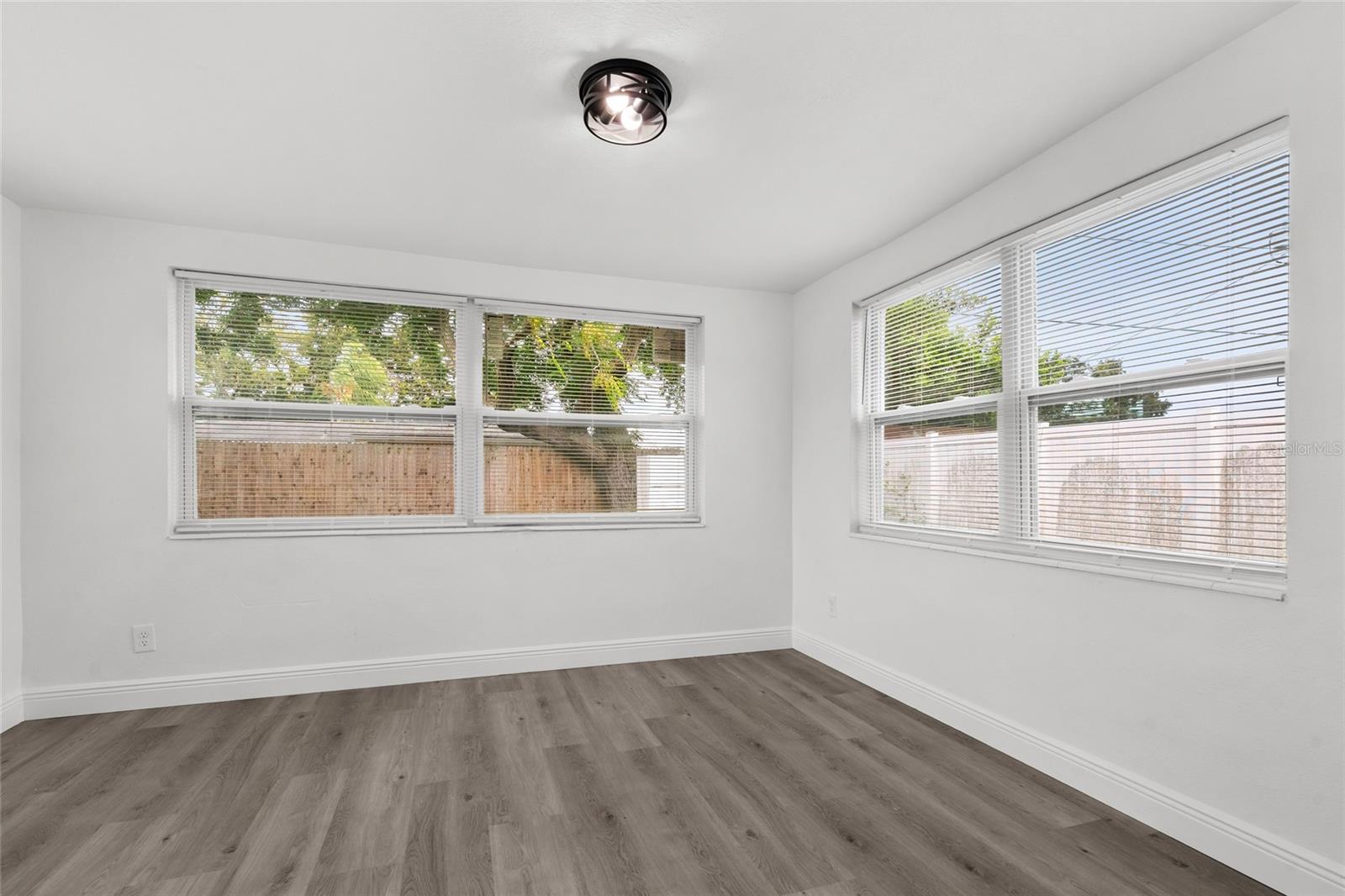 4820 SALEM DR — photo 17
