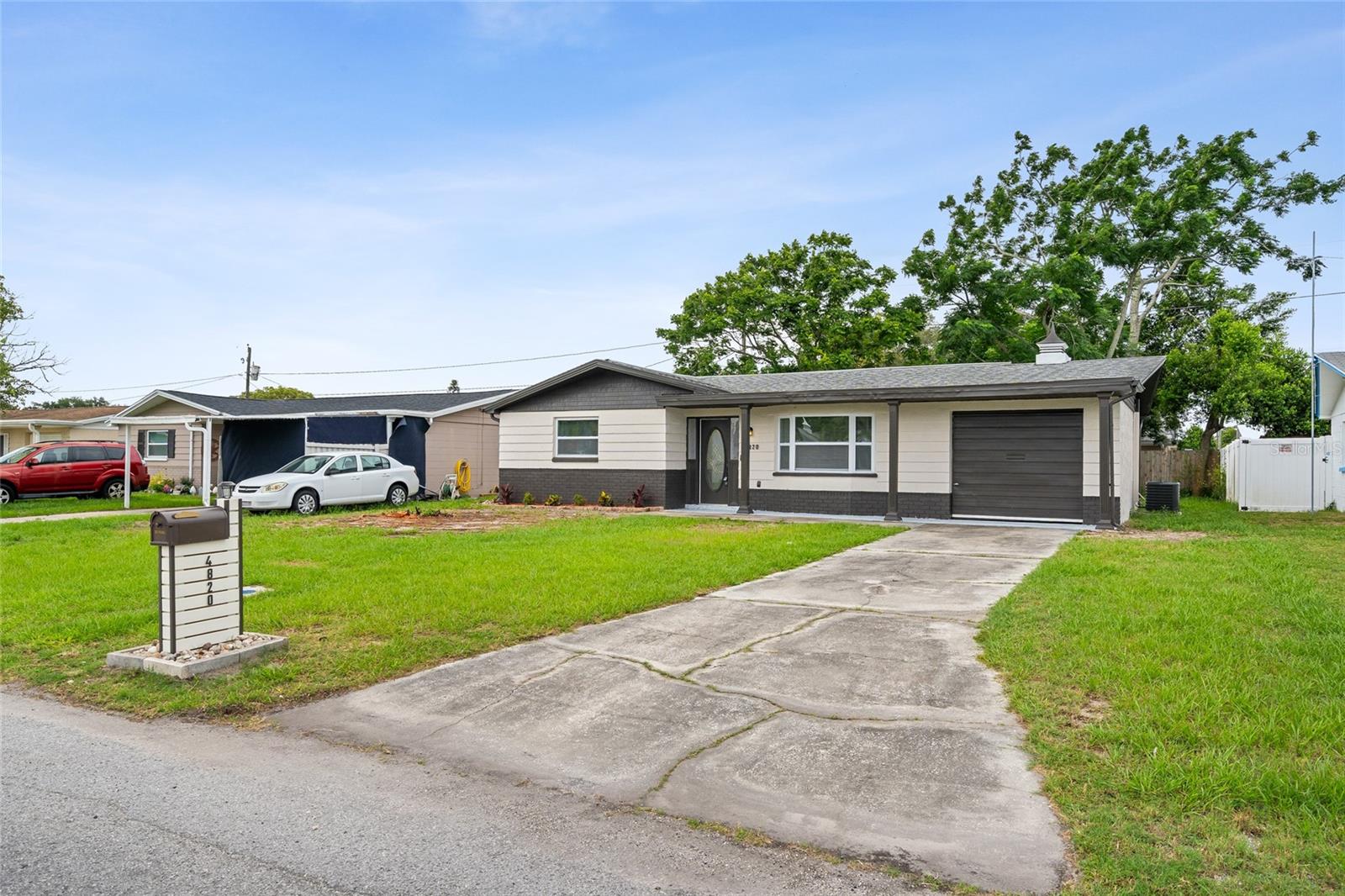 4820 SALEM DR — photo 3