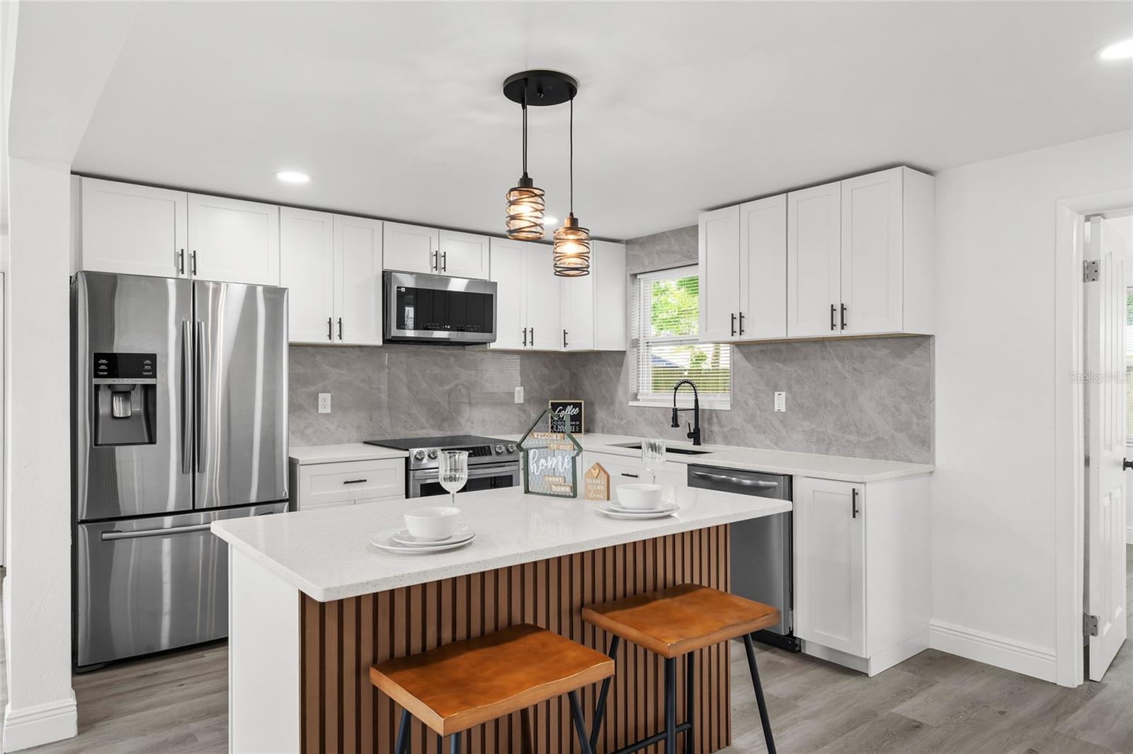4820 SALEM DR — photo 10