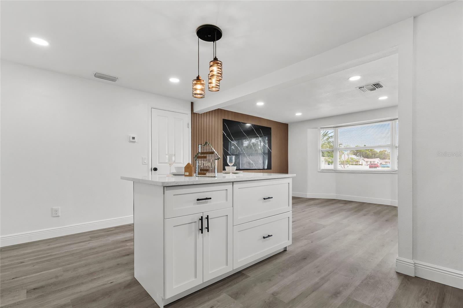 4820 SALEM DR — photo 15