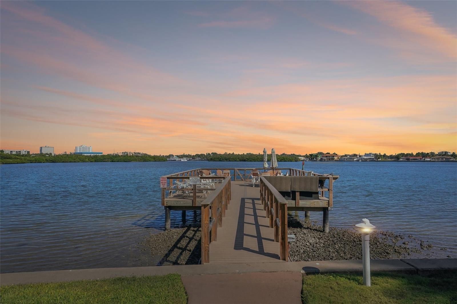 1847 SHORE DR S #711 — photo 3