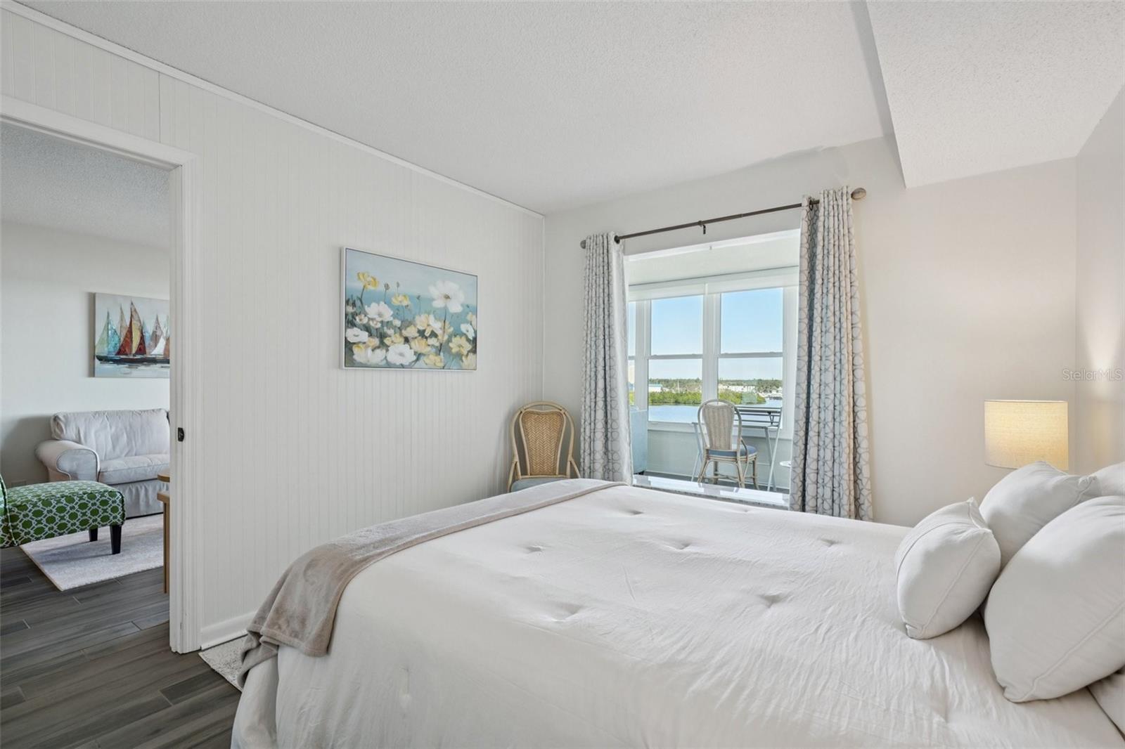 1847 SHORE DR S #711 — photo 27